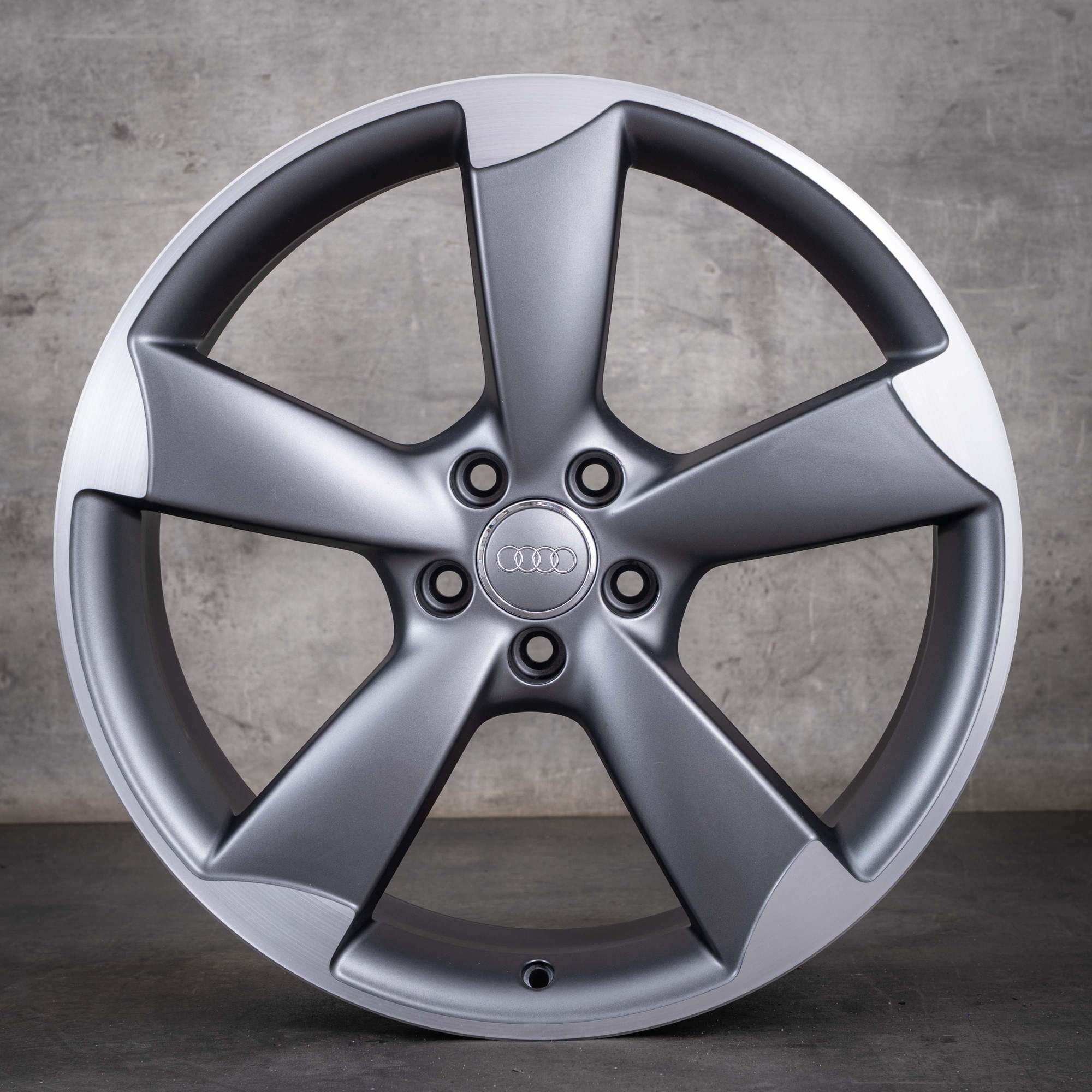 Oryginalne felgi do Audi A6 S6 20 cali 4G C7 Rotor 4G0601025AC tytanowe matowe z efektem diamond cut