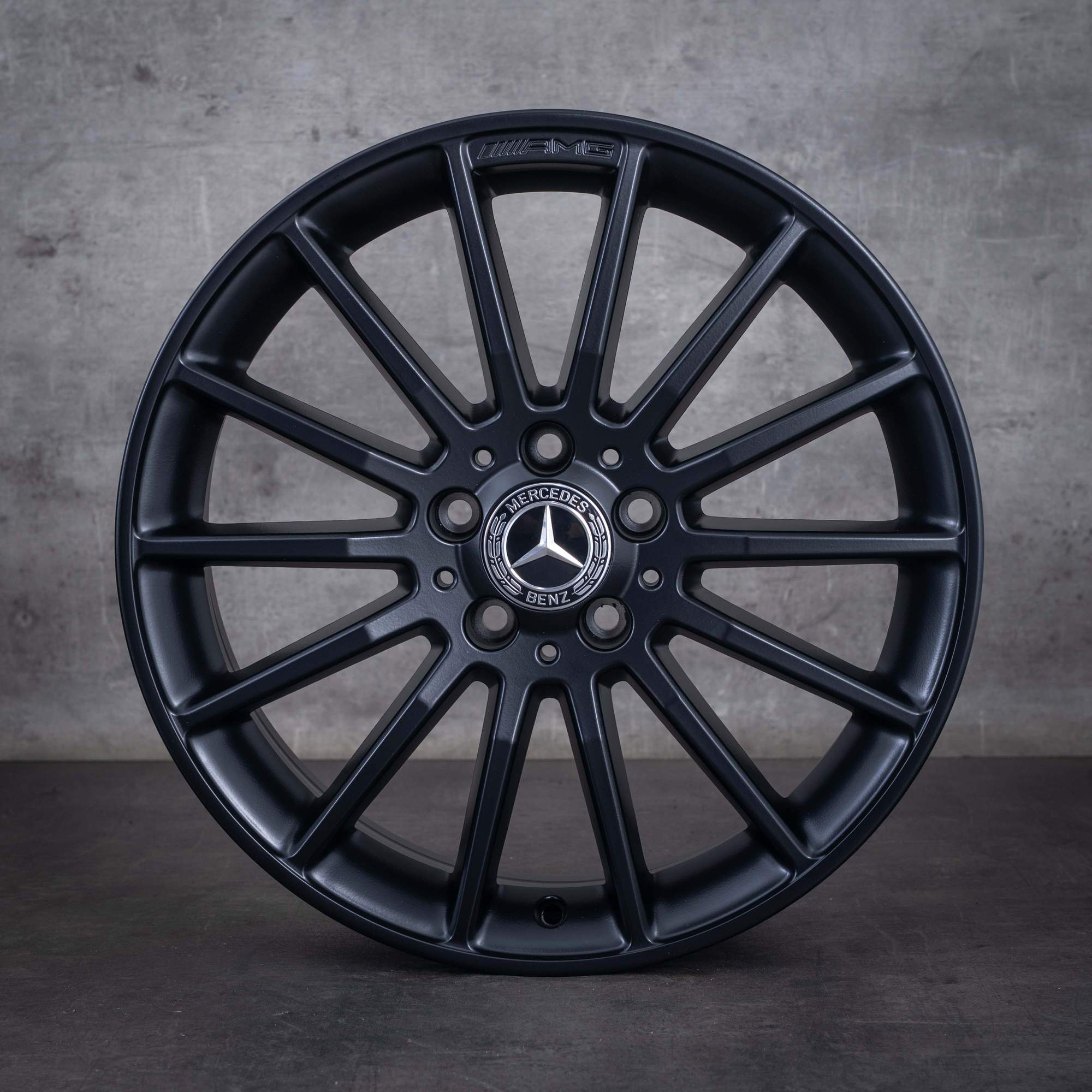 Jante originale Mercedes-Benz Clasa A Clasa B CLA AMG 18 inci W176 W246 C117 X117 A1764010200 negru mat