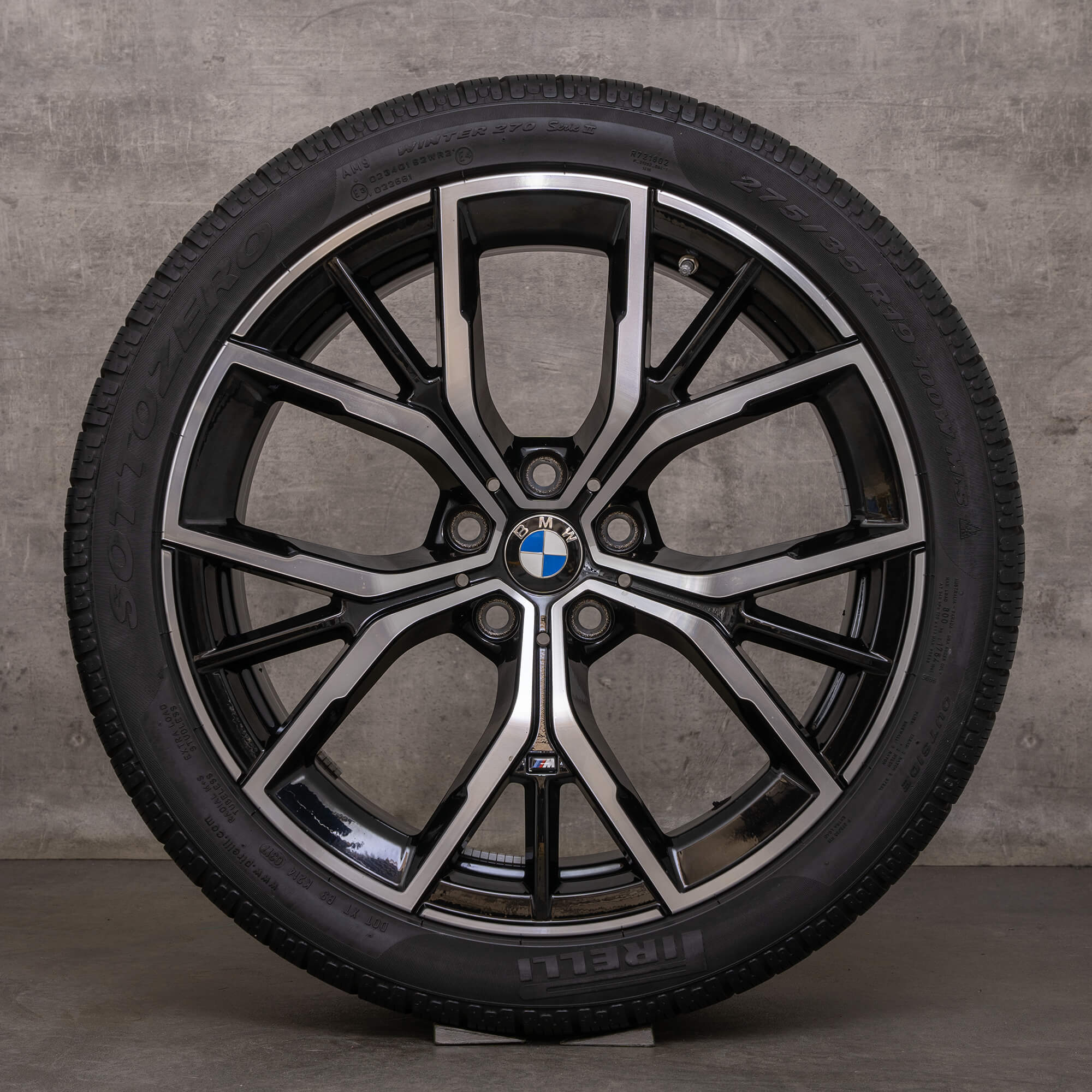 Original BMW 5er Winterkompletträder 19 Zoll G30 G31 Felgen 8747406 8747405 schwarz glanzgedreht