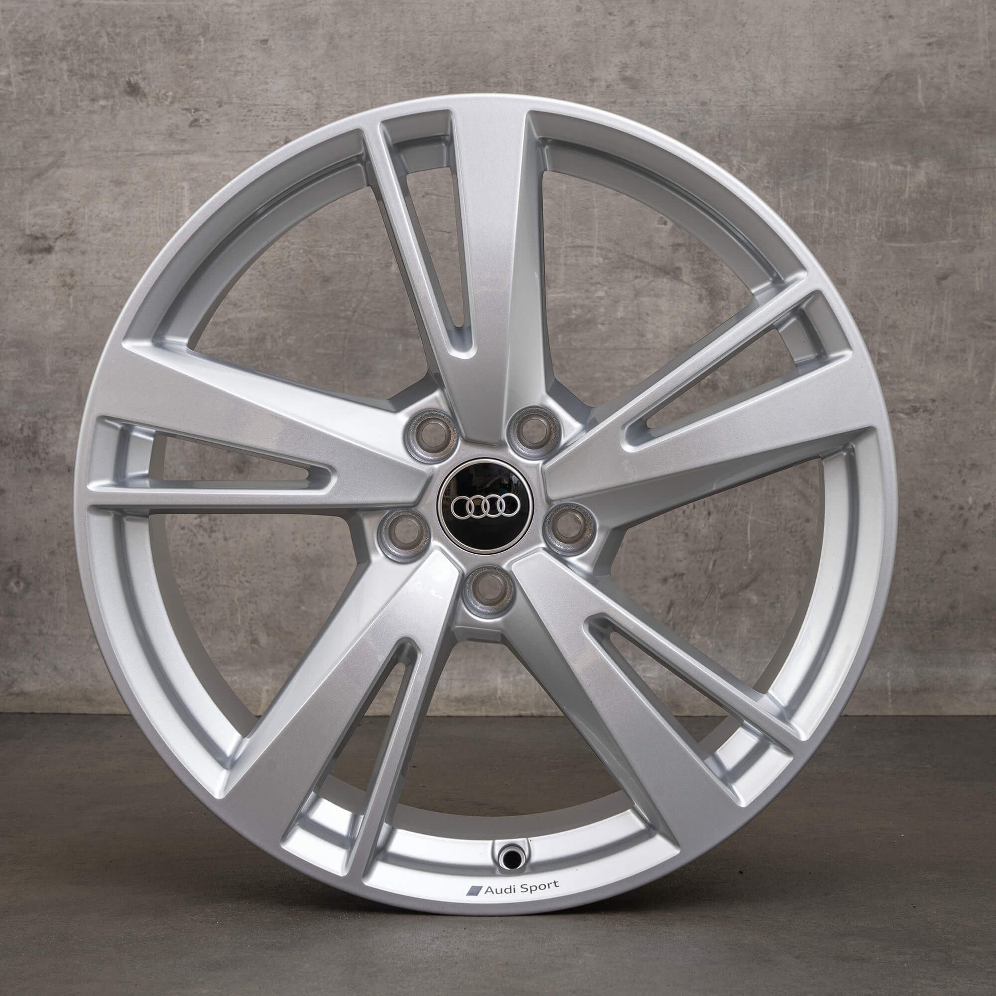 Originale Audi RS3 fælge 19 tommer 8V Blade 8V0601025FJ sølv nye