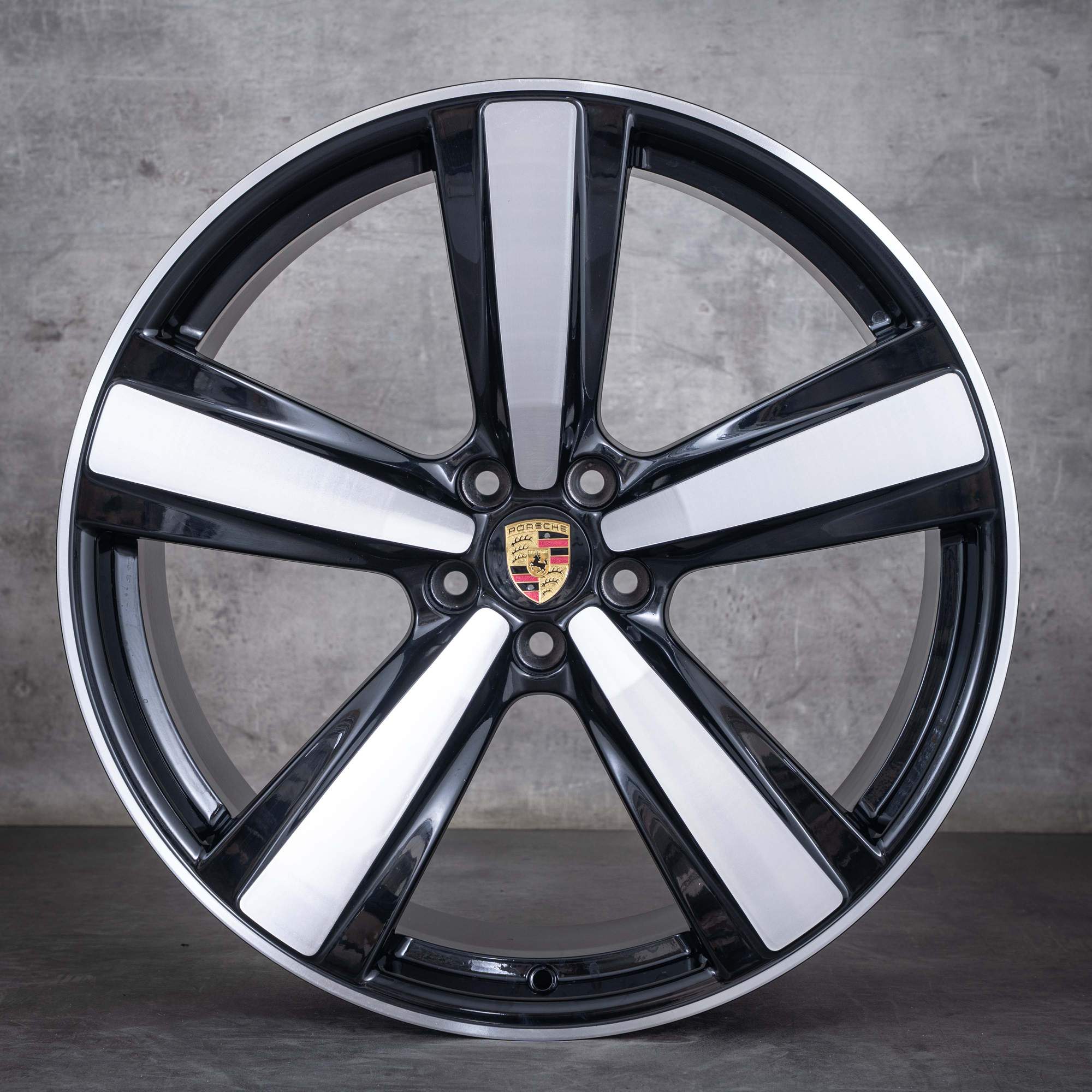 Oryginalne felgi Porsche Macan 21 cali III 95B601025FE 95B601025FF czarne polerowane