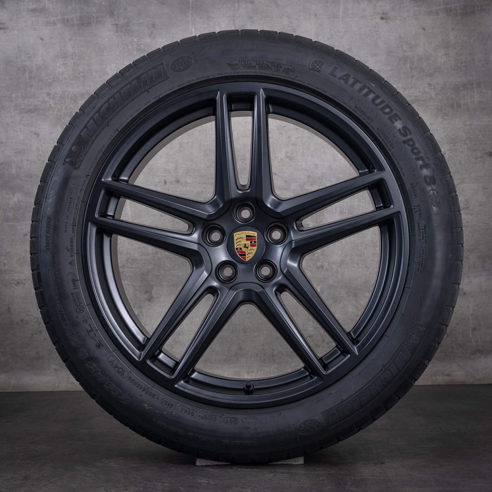 Original Porsche Macan II Felgen 20 Zoll Sommerräder 95B601025DJ 95B601025DK schwarz matt