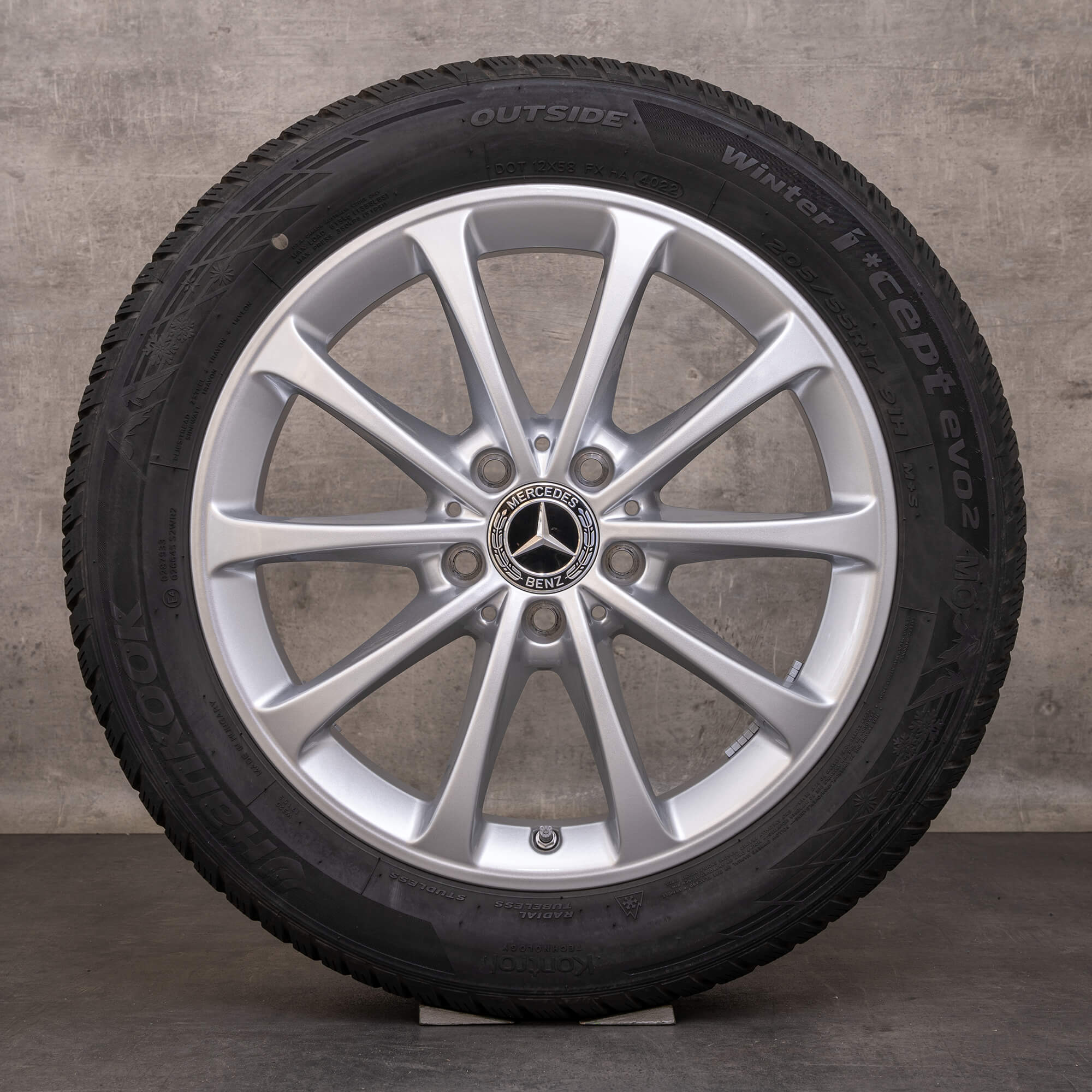 Oryginalne koła zimowe Mercedes Benz A Klasa B CLA 17 cali W177 V177 W247 C118 X118 Felgi A1774010300 srebrne