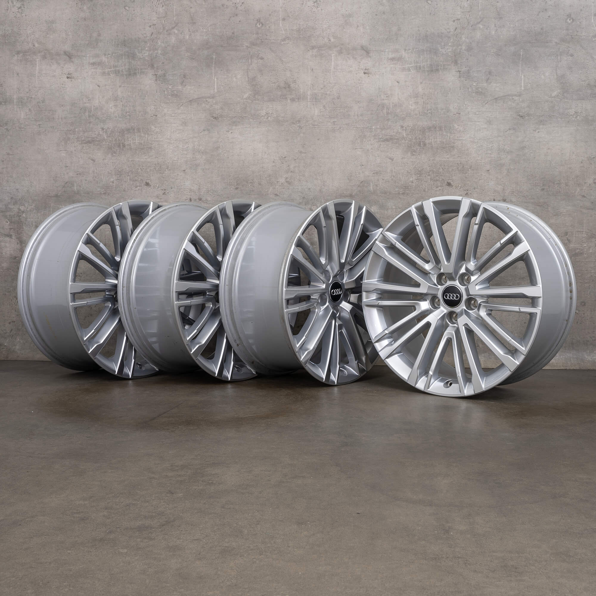 Original Audi A4 S4 Jantes 19 pouces 8W B9 8W0601025BE argent brillant