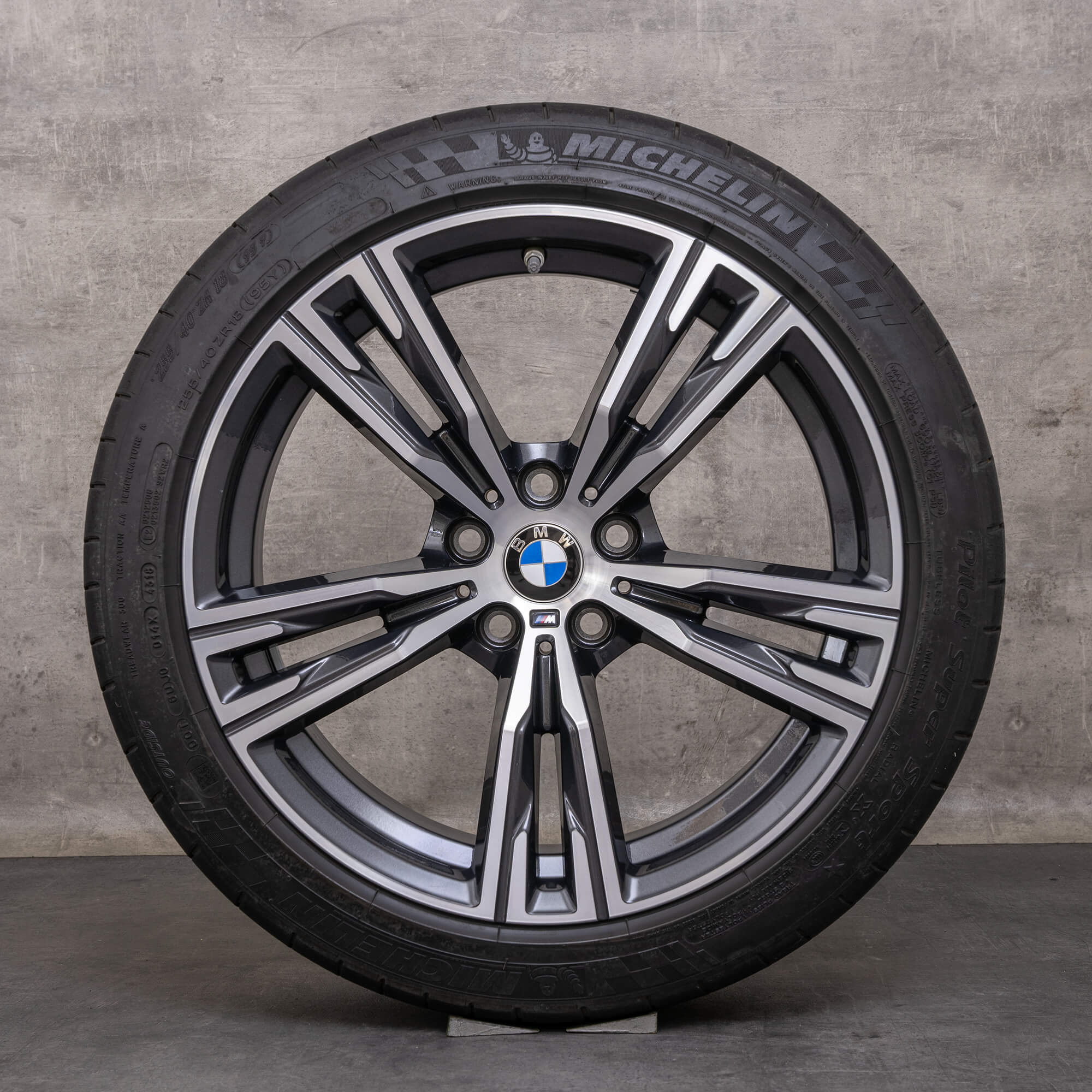 Originale BMW Z4 cerchi 18 pollici G29 Sommerrder Styling 798 M 8089874 8089875 orbita grigio anteriore lucido - ruota 4 di 4