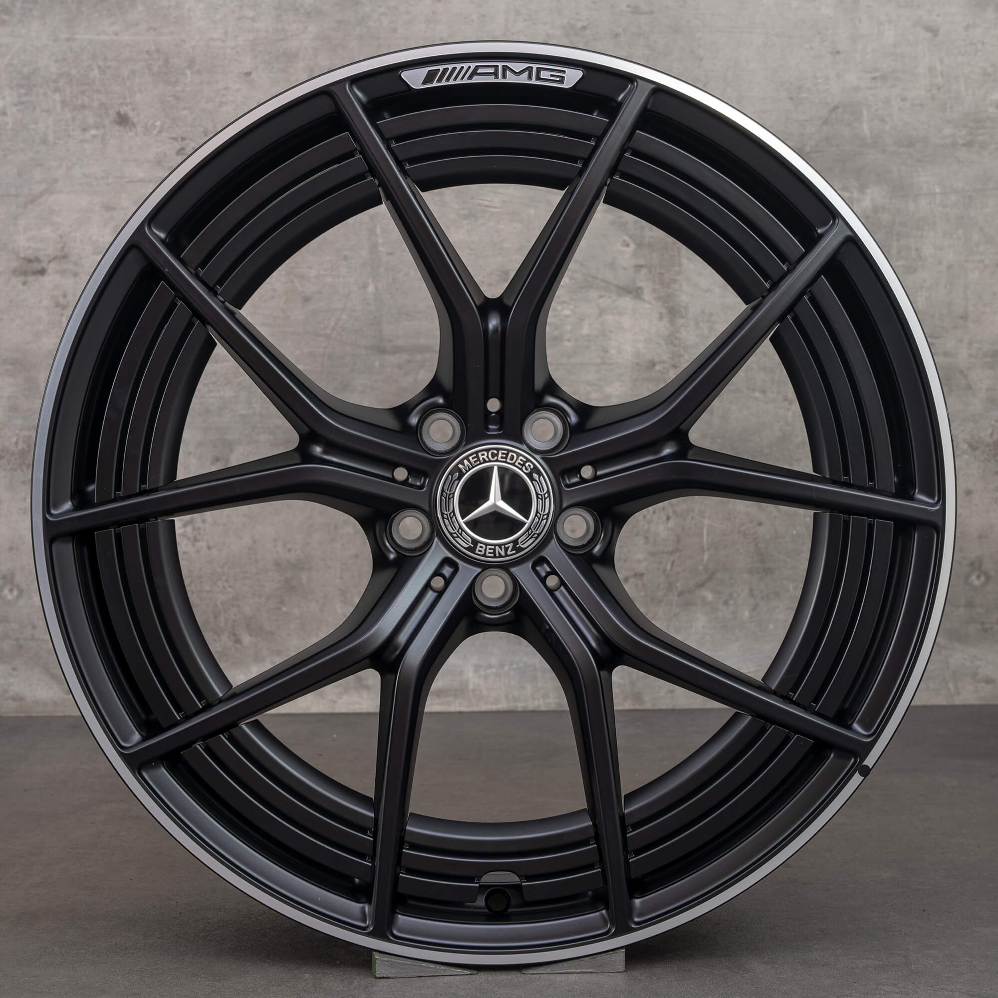Cerchio originale AMG Mercedes GT 43 C192 da 21 pollici A1924010000 Asse