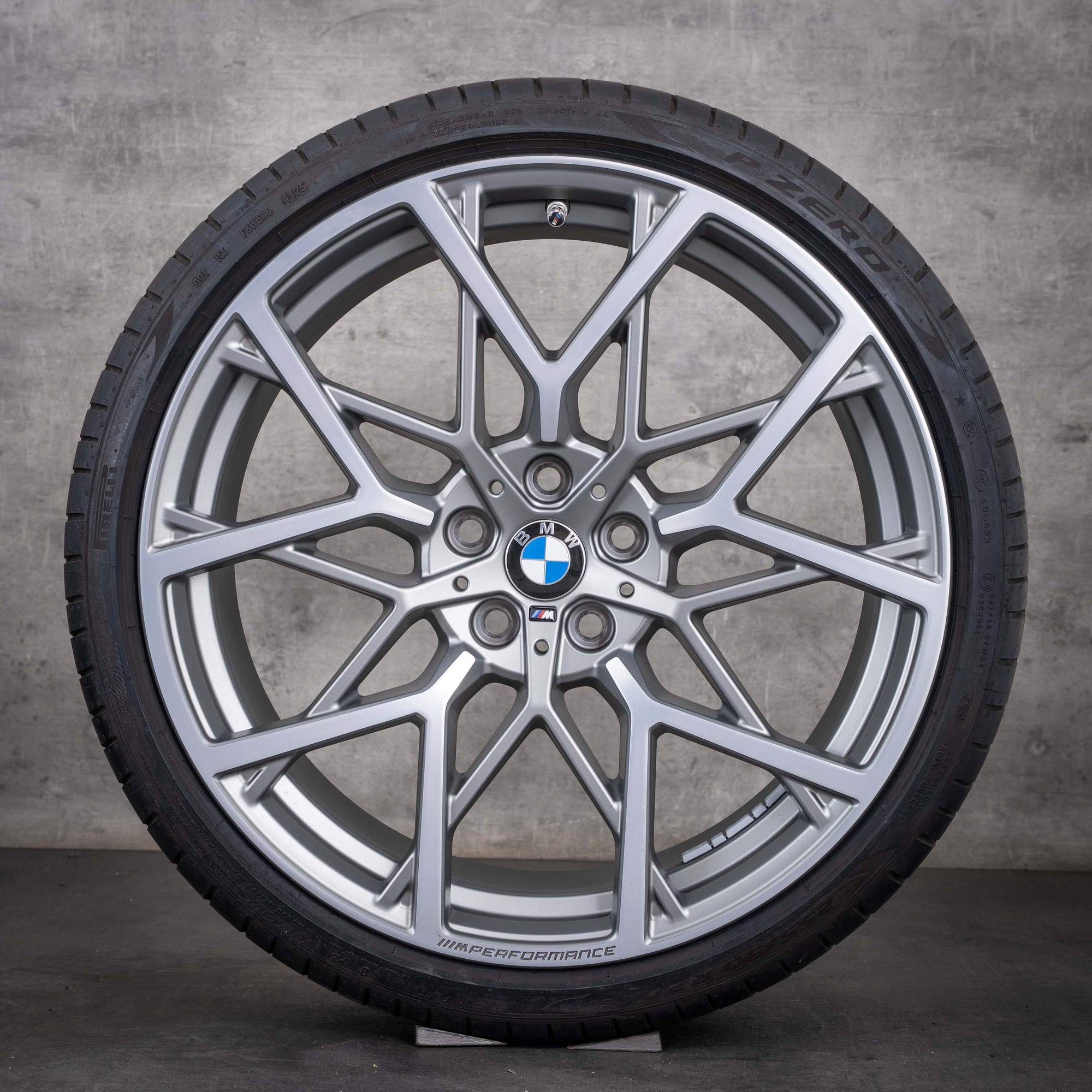 Oryginalne felgi BMW serii 2 3er 4er 20 cali G20 G22 G42 opony letnie stylizacja 795 6885303 6885304 kolor ferricgrey diamond cut