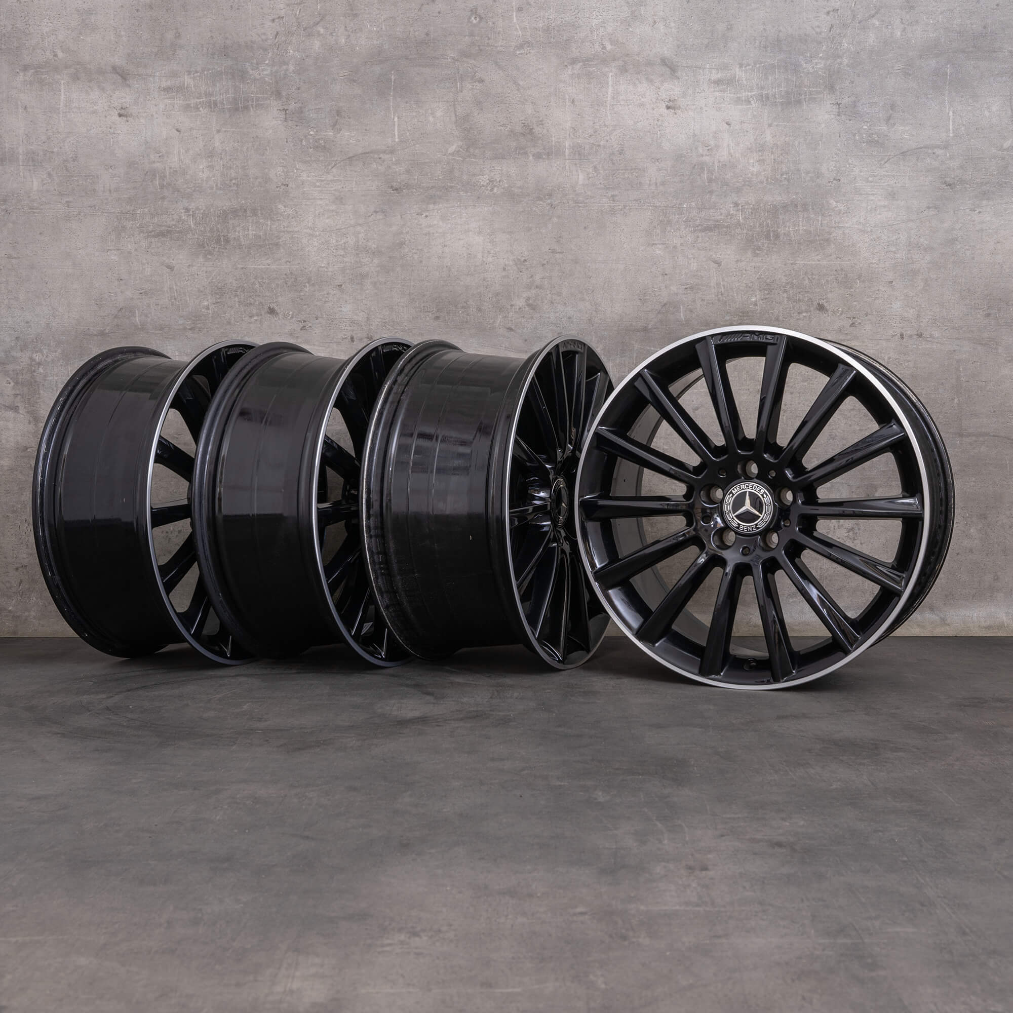 Originale Mercedes Benz C-Klasse AMG fælge 19 tommer W205 S205 C205 A205 A2054011300 A2054011400 sort højglans finish