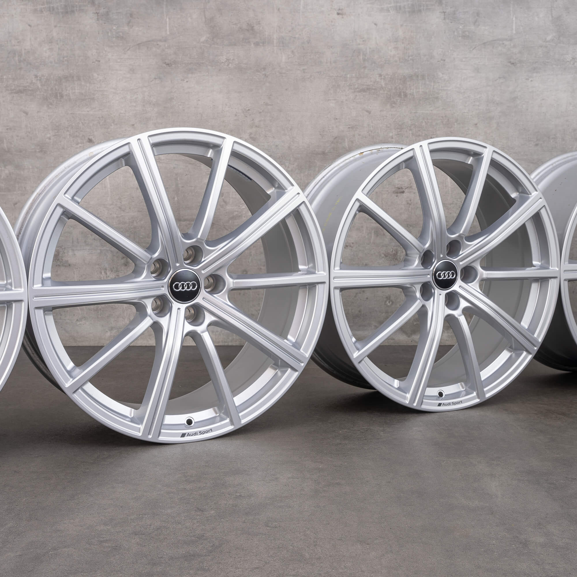 Audi 20 inch rims S line Q3 RSQ3 F3 aluminum 83A601025S 8.5 x ET 38 NEW