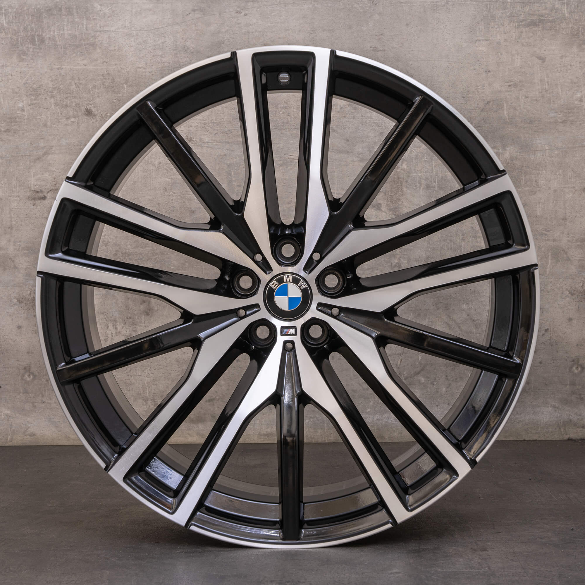 OEM BMW X5 X6 Rims 22 inch G05 G06 Styling 742 M 9882610 9882611
