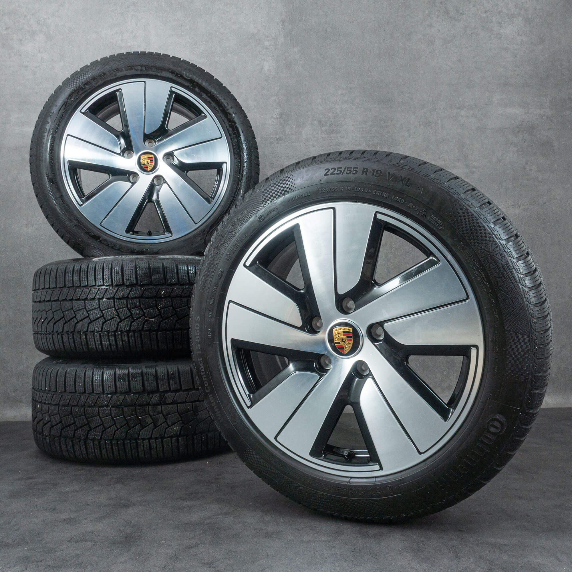 Oryginalne koła zimowe Porsche Taycan 19 cali 9J1 felgi 9J1601025B 9J1601025C czarne polerowane