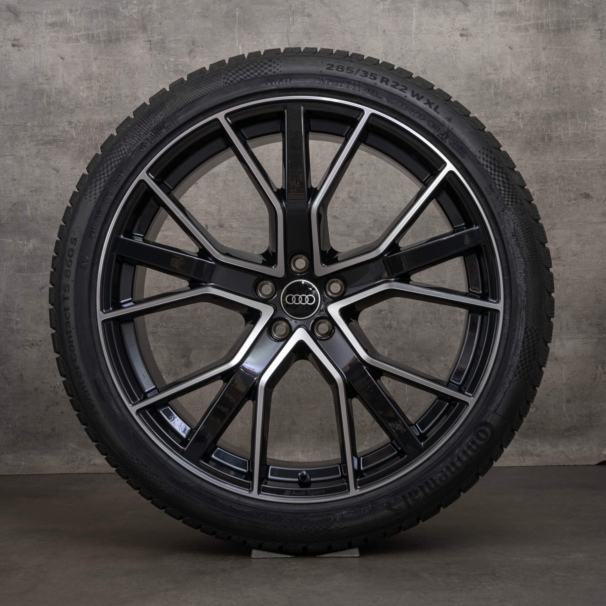 Oryginalne koła zimowe do Audi Q7 SQ7 22 cale felgi 4M Performance 4M0601025DP czarne w stylu diamond cut NOWE