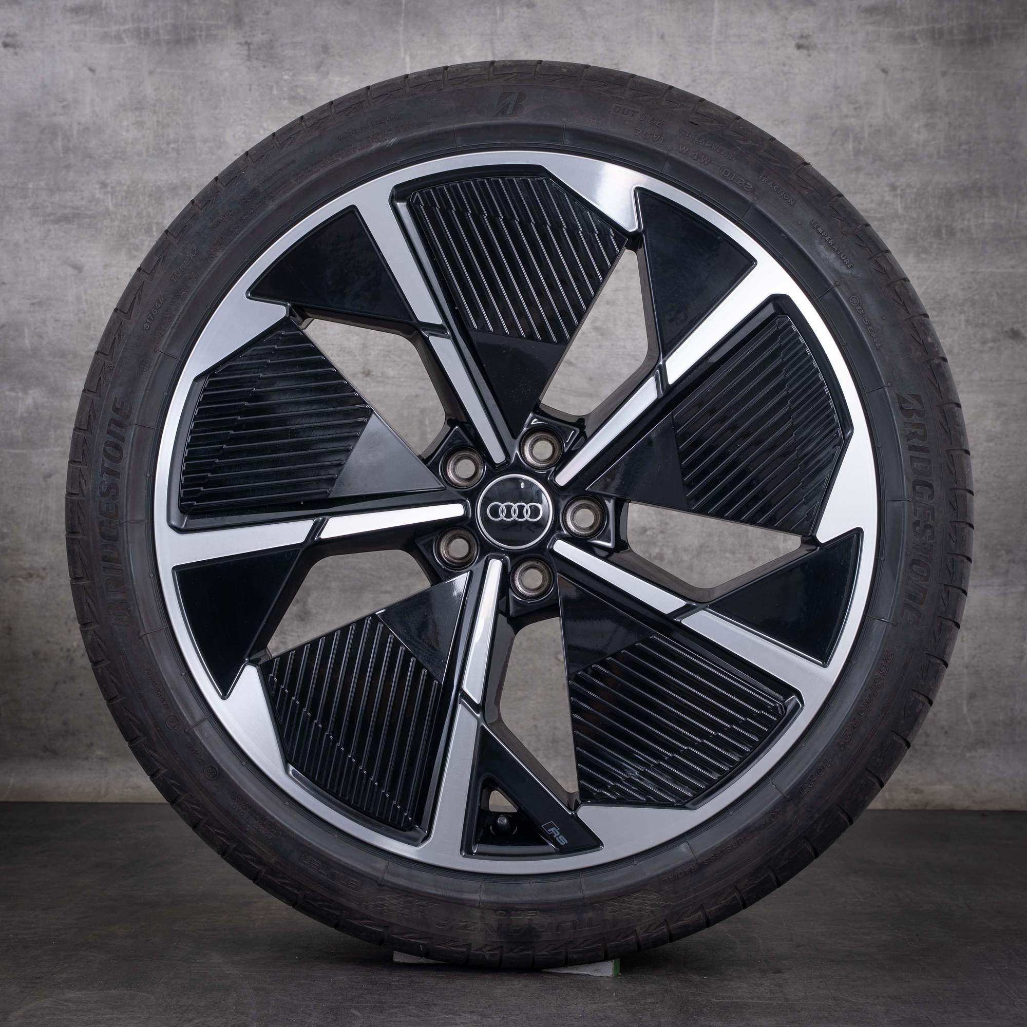 Originale Audi Q4 e-tron & Sportback-fælge 21 tommer FZ sommerhjul Rotor Aero 89A601025A 89A601025S sort diamond cut