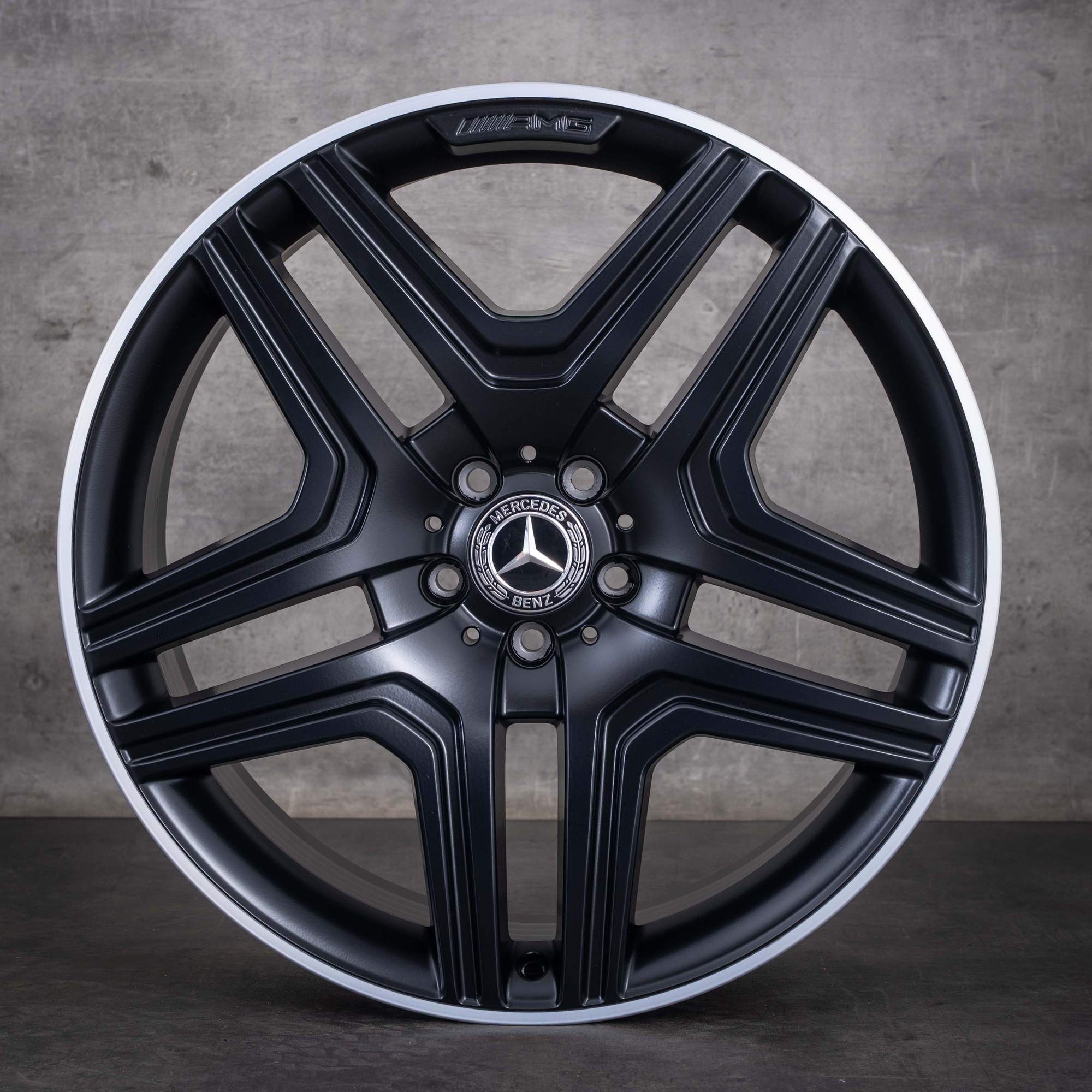Mercedes-Benz GL GLS & 63 AMG fælge 21 tommer W166 A1664011400 mat sort kant med diamond cut-polering - fælg 1 af 4