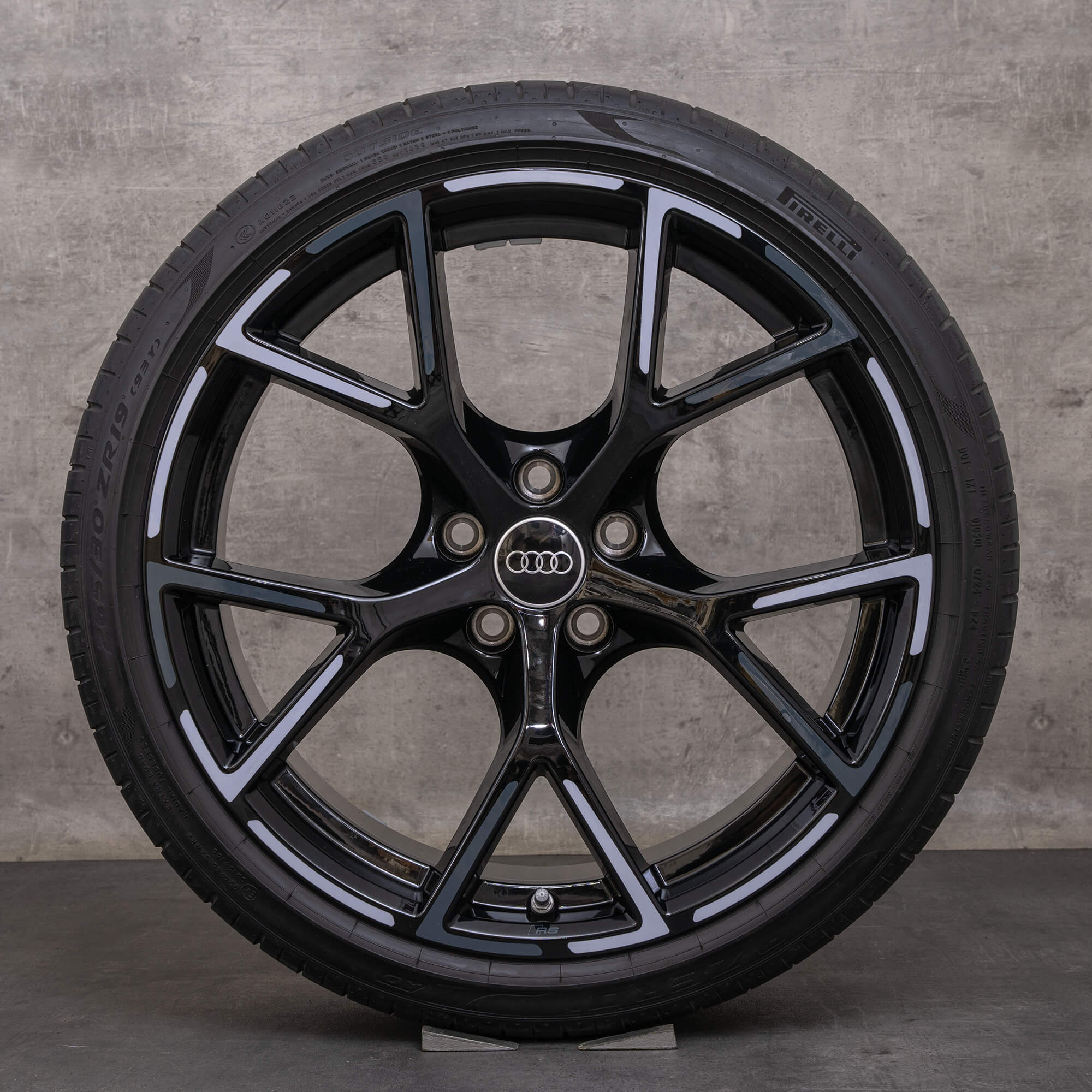 Original Audi RS3 Felgen 19 Zoll 8Y Sommerräder 8Y0601025BR 8Y0601025BS schwarz glanz
