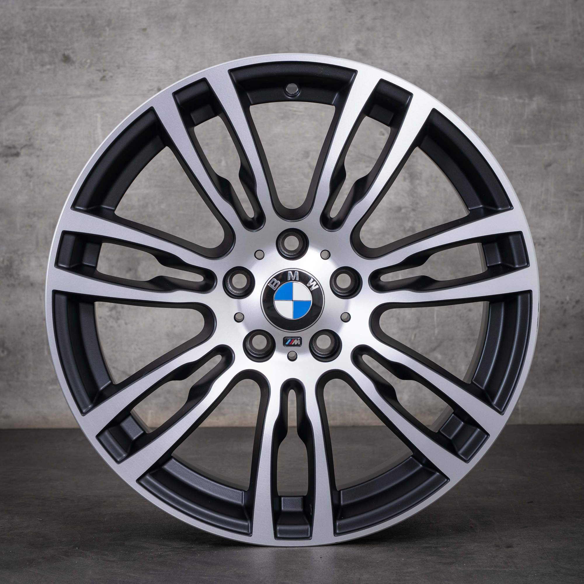 Original BMW 3er 4er Felgen 19 Zoll F30 F31 F32 F33 F36 Gran Coupé Styling 403 M 7845882 7845883 schwarz matt glanzgedreht