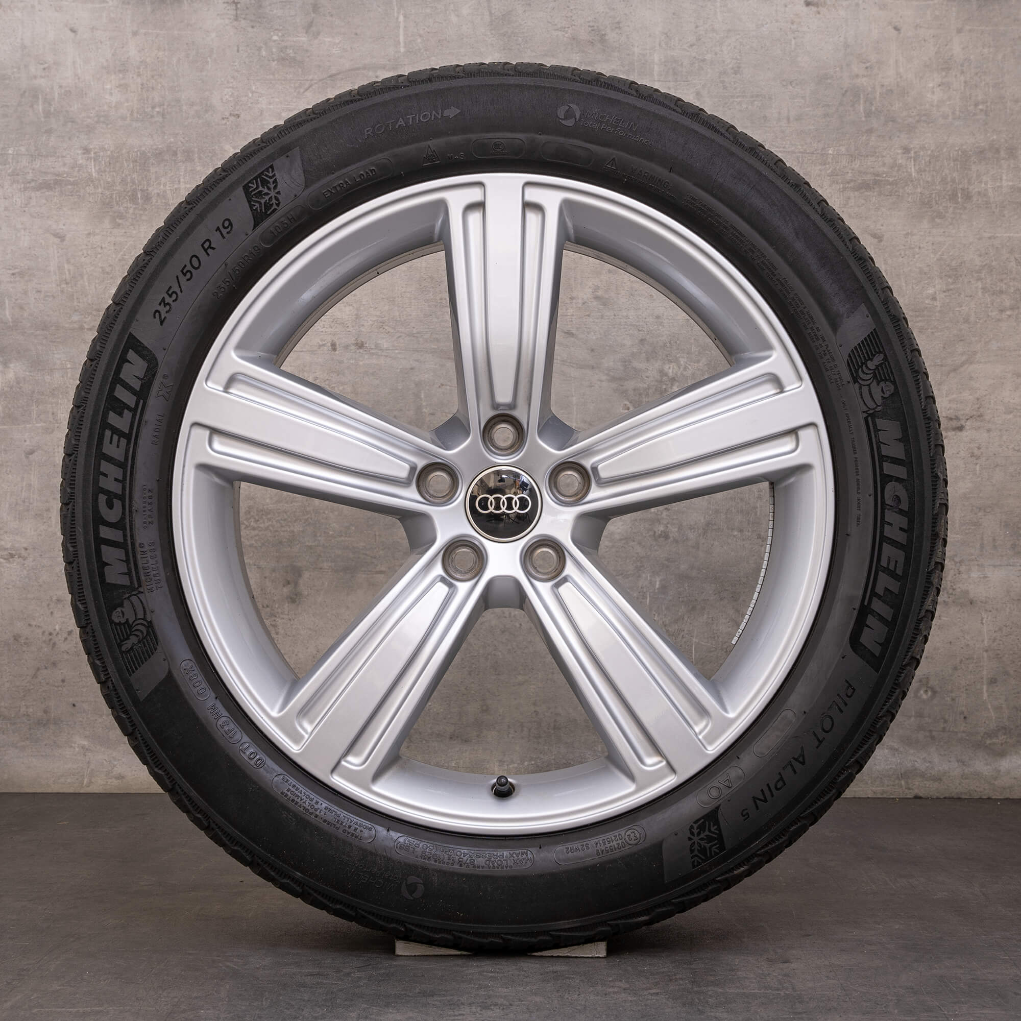 Oryginał Audi A8 S8 koła zimowe 19 cali 4N D5 felgi 4N0601025J srebrne błyszczące