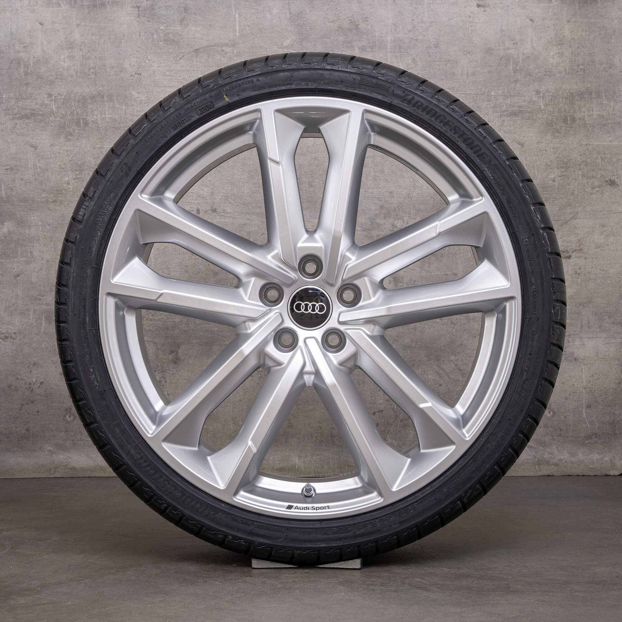 Oryginalne felgi Audi A6 S6 21 cali 4K C8 F2 koła letnie 4K0601025CP srebrne NOWOŚĆ