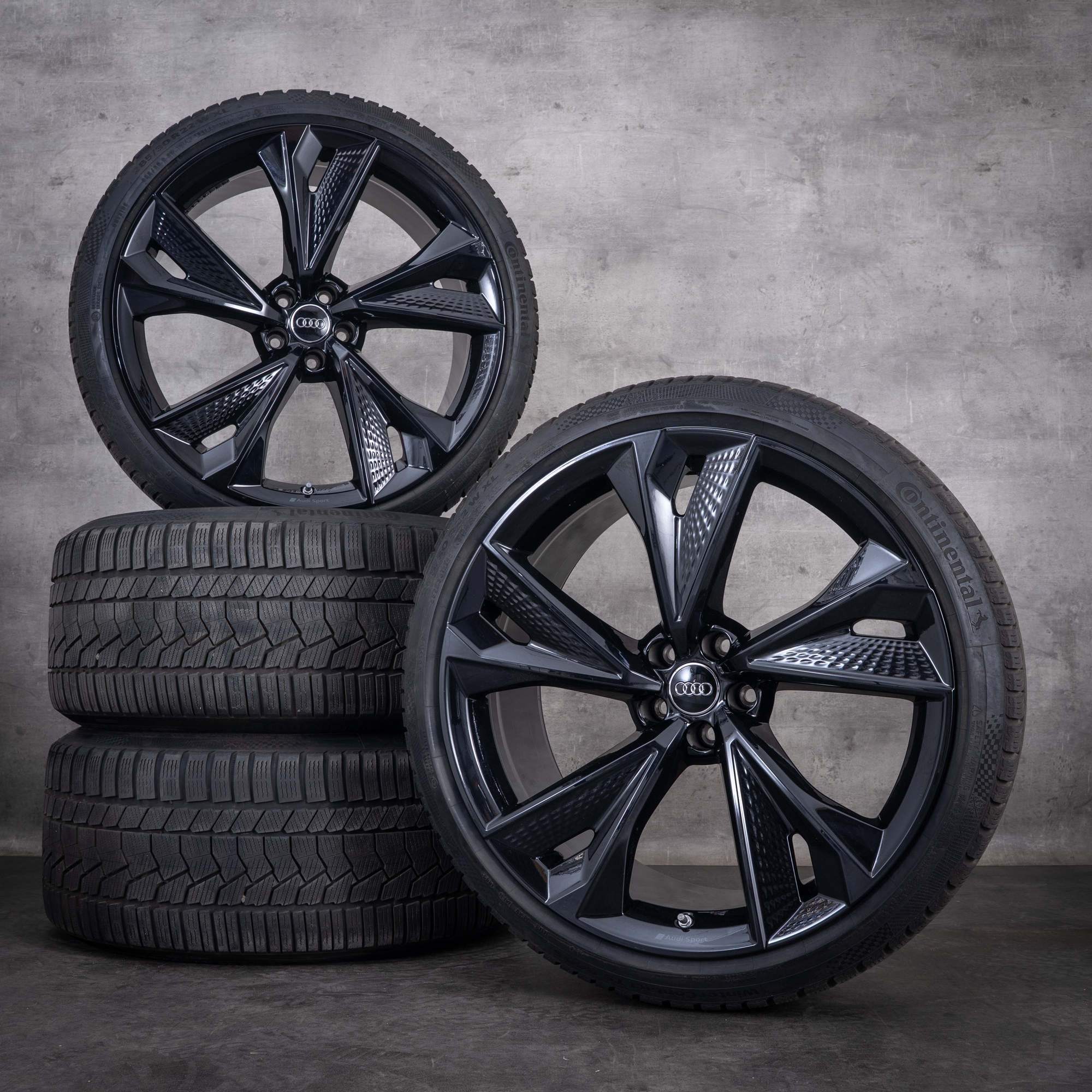 Pneus de inverno originais Audi RS6 RS7 de 22 polegadas modelo 4K C8 referência 4K0601025BC preto brilhante