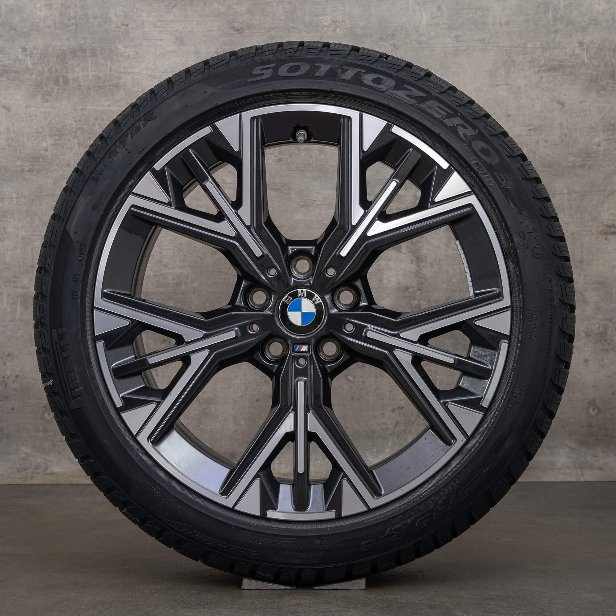 Originele BMW 1 Serie winterwielen 18 inch F70 velgen styling 975 M 5A35E68 orbit grijs front polish