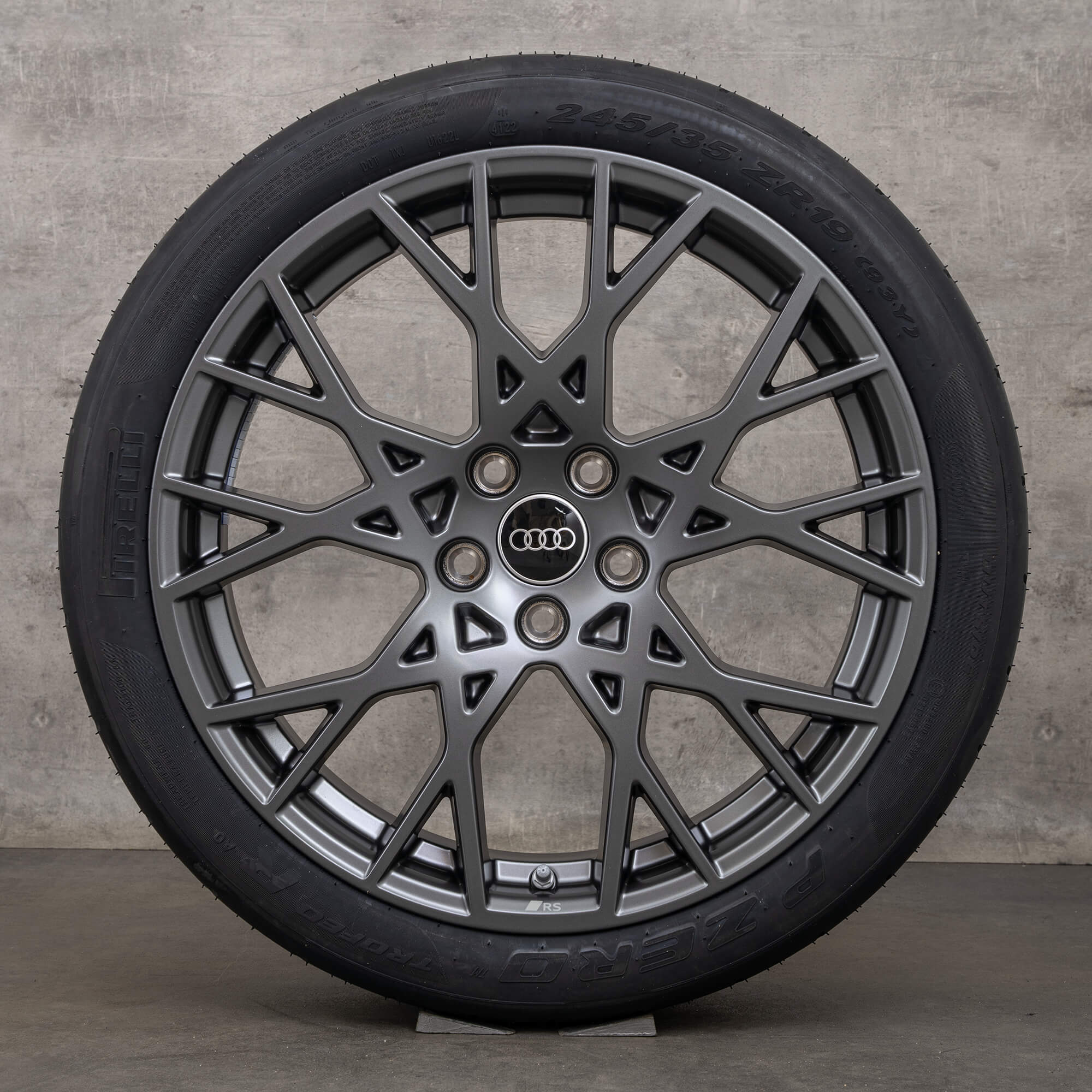 Audi RS3 8Y Sommerräder 19 Zoll Felgen Sommerreifen 8Y0601025CK 8Y0601025CL NEU