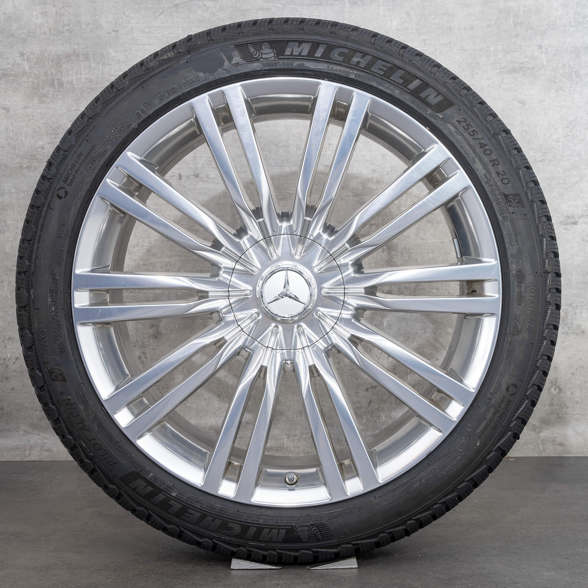 Alkuperäiset Maybach Mercedes Benz S-sarja vanteet 20 tuuman W223 Z223 talvirenkaat A2234014000 kromi