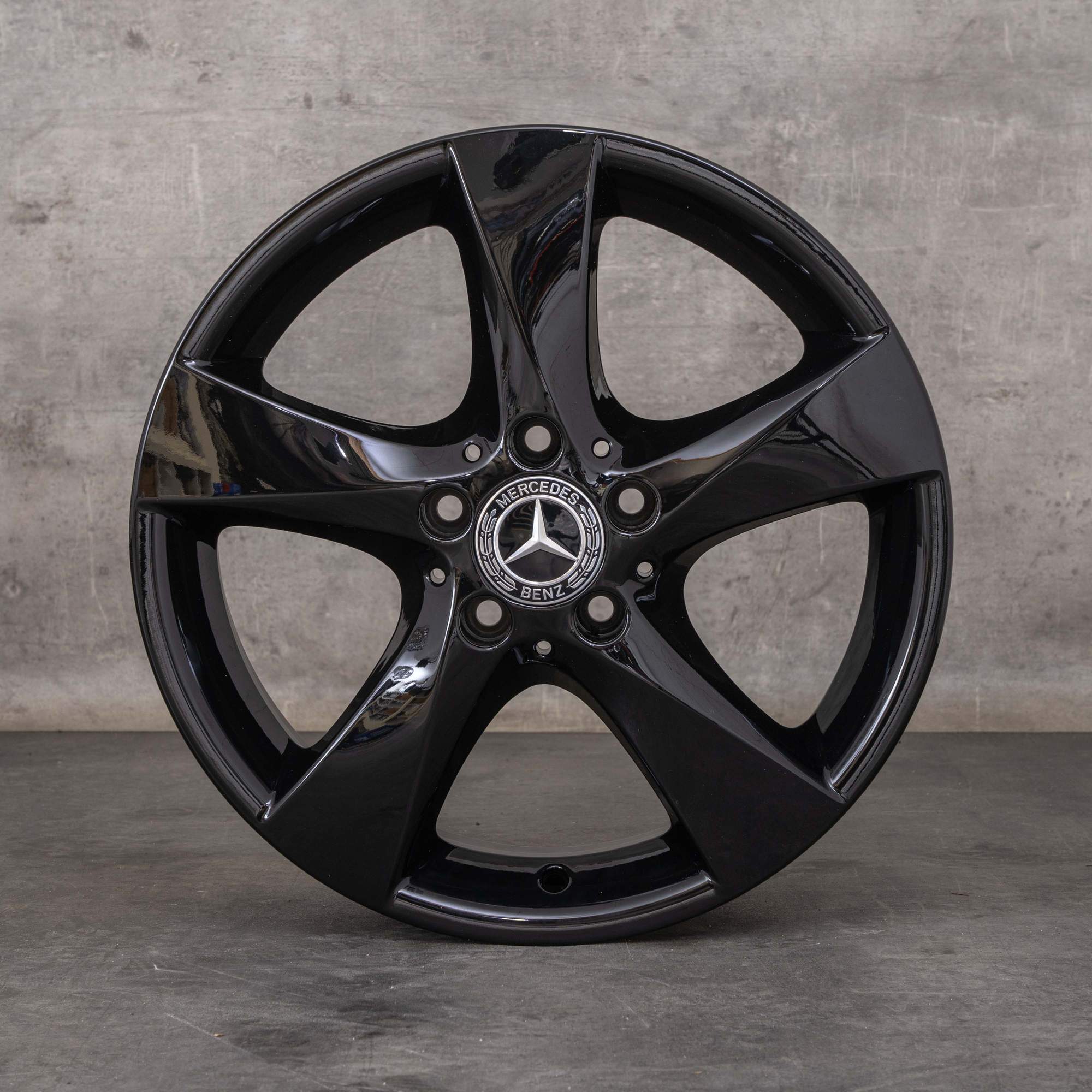 Originalní ráfky na auto Mercedes Benz třídy V 17 palců W447 W639 Vito Viano A4474012200 černá lesklá