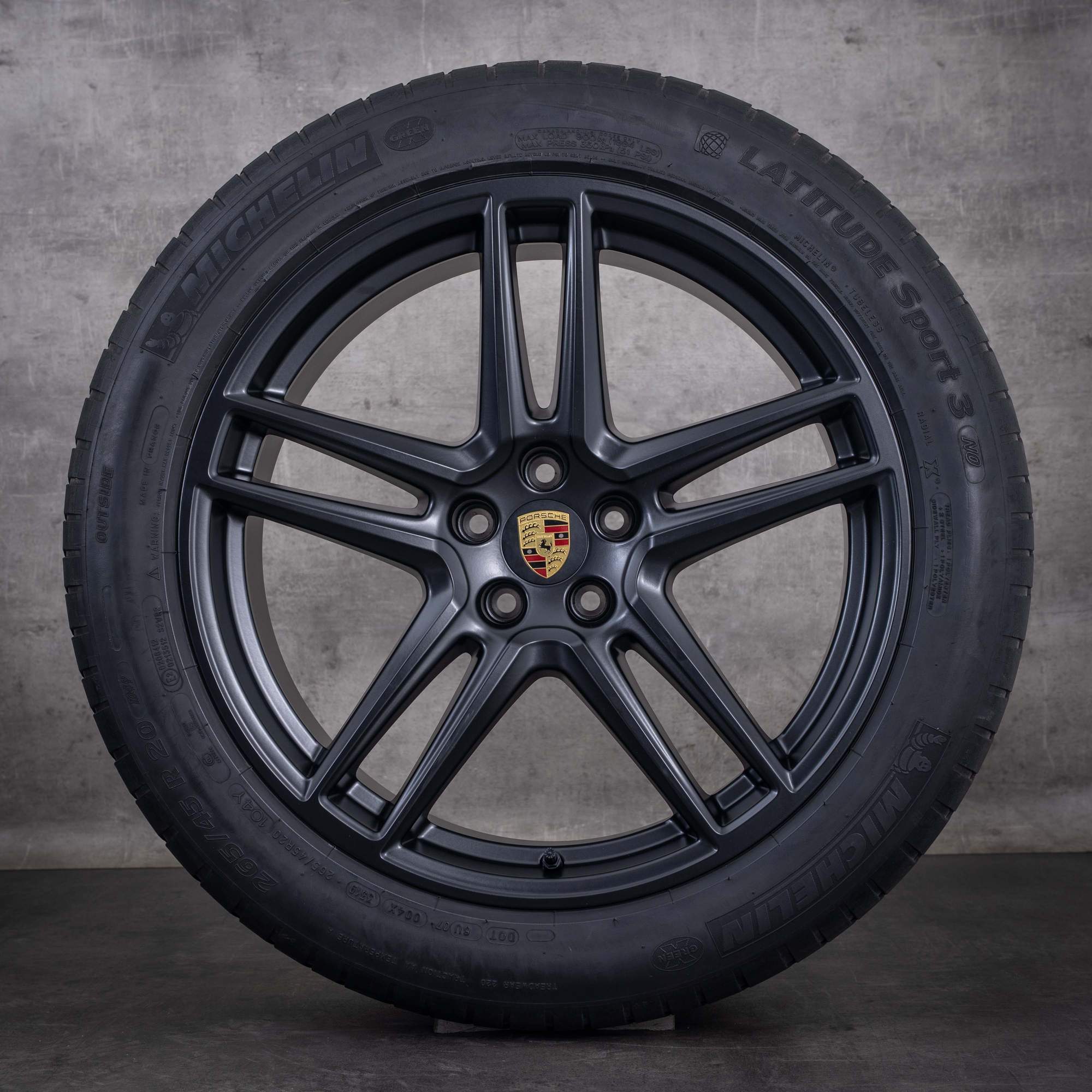 Original Porsche Macan II Felgen 20 Zoll Sommerräder 95B601025DJ 95B601025DK schwarz matt