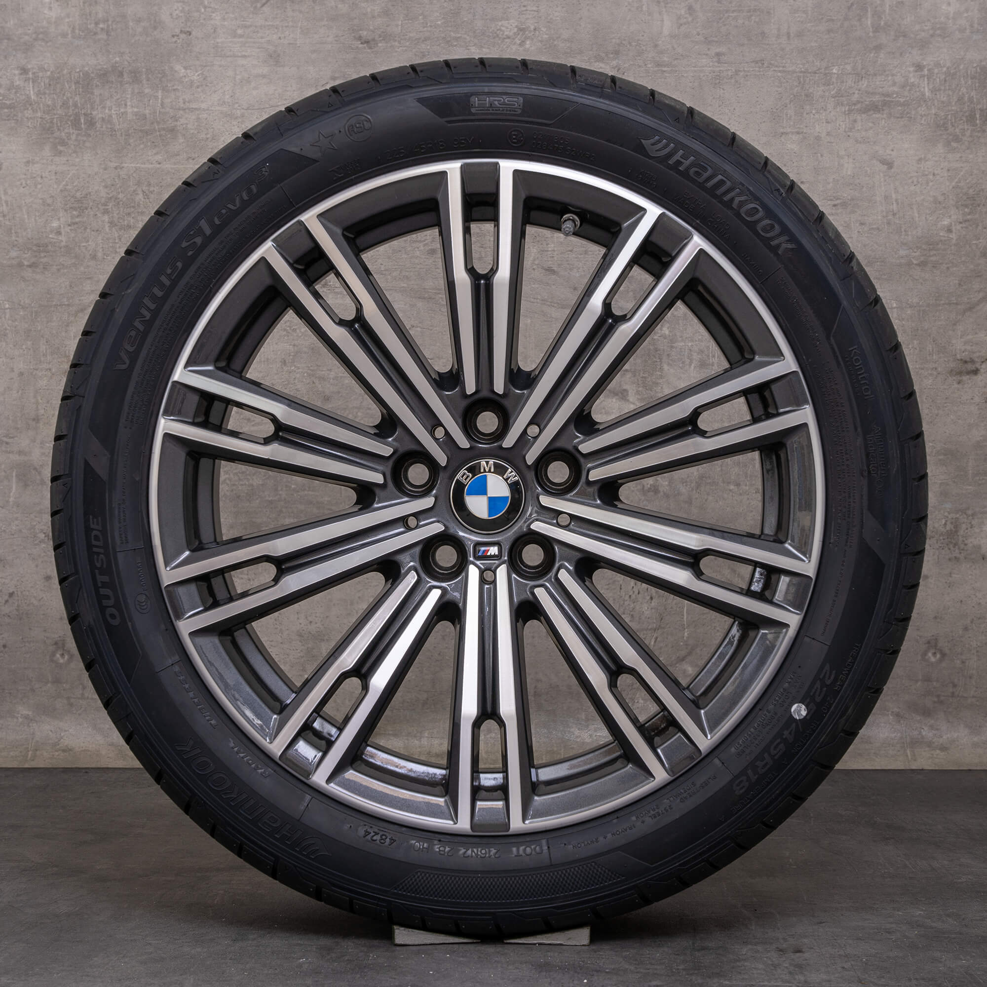 Original BMW 2 serie 3 4 llantas 18 pulgadas G42 G20 G21 G22 G23 de verano 790 M 8089890 8089891 órbita gris pulido delantero