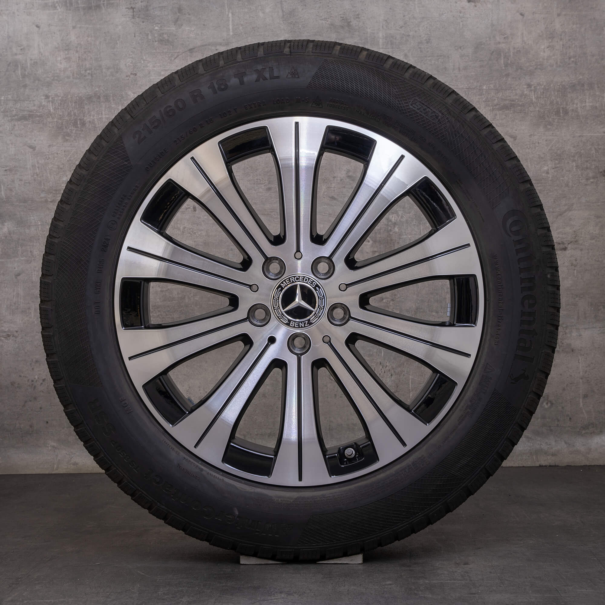 Oryginalne koła zimowe Mercedes Benz EQA EQB 18 cali H243 X243 Felgi A2434010000 czarne Polerowane