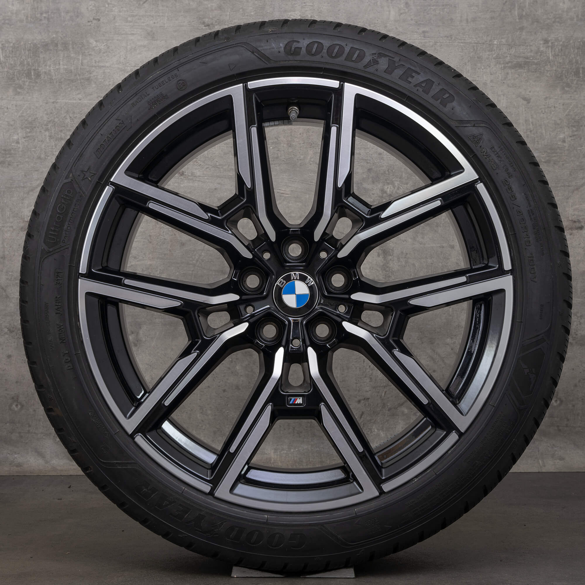 BMW i4 4-serie Gran Coupé G26 vinterhjul 19-tommers vinterdekk 859 M 8747304