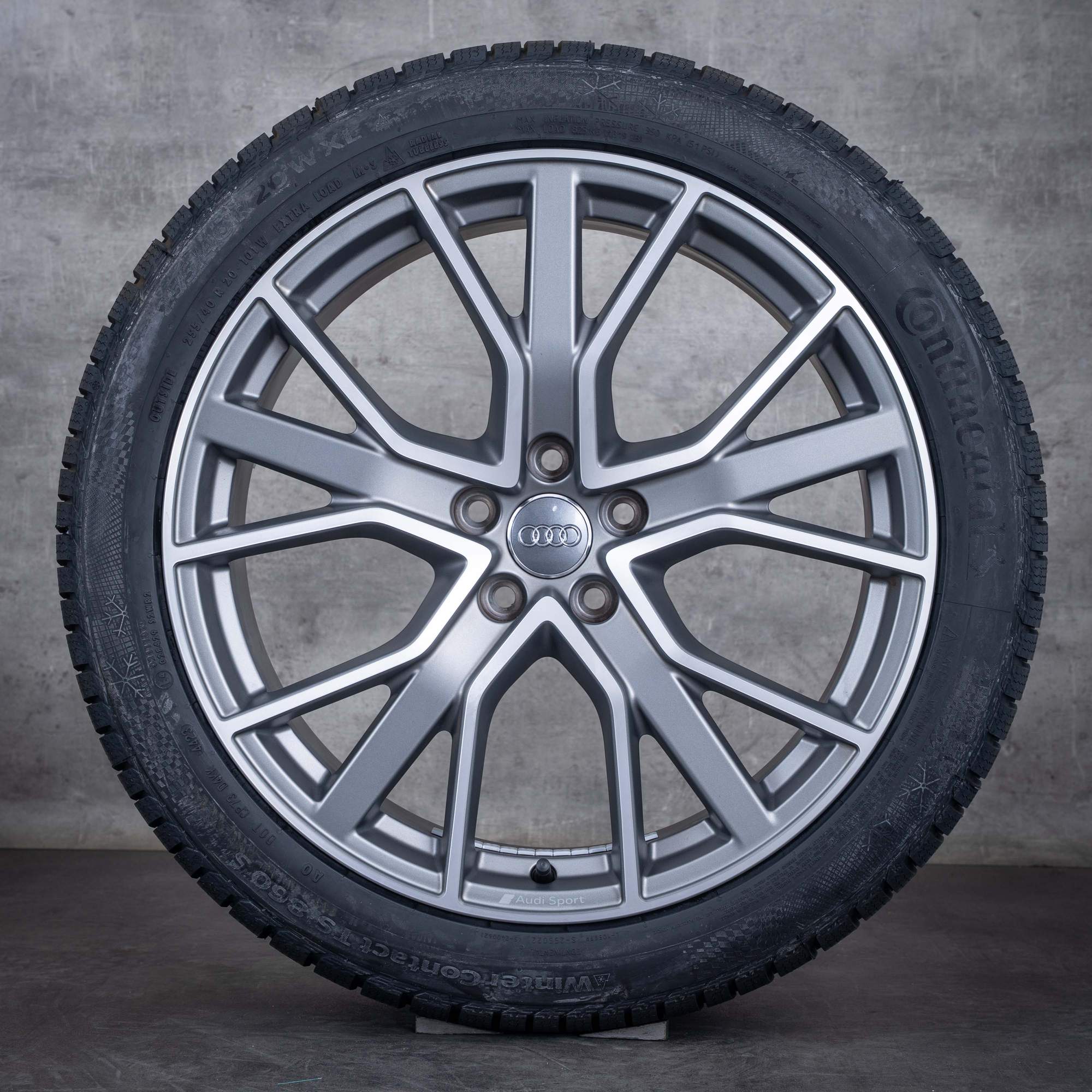 Alkuperäiset Audi Q3 RSQ3 talvirenkaat 20 tuuman F3-vanteet 83A601025T titaani mattikiillotettu