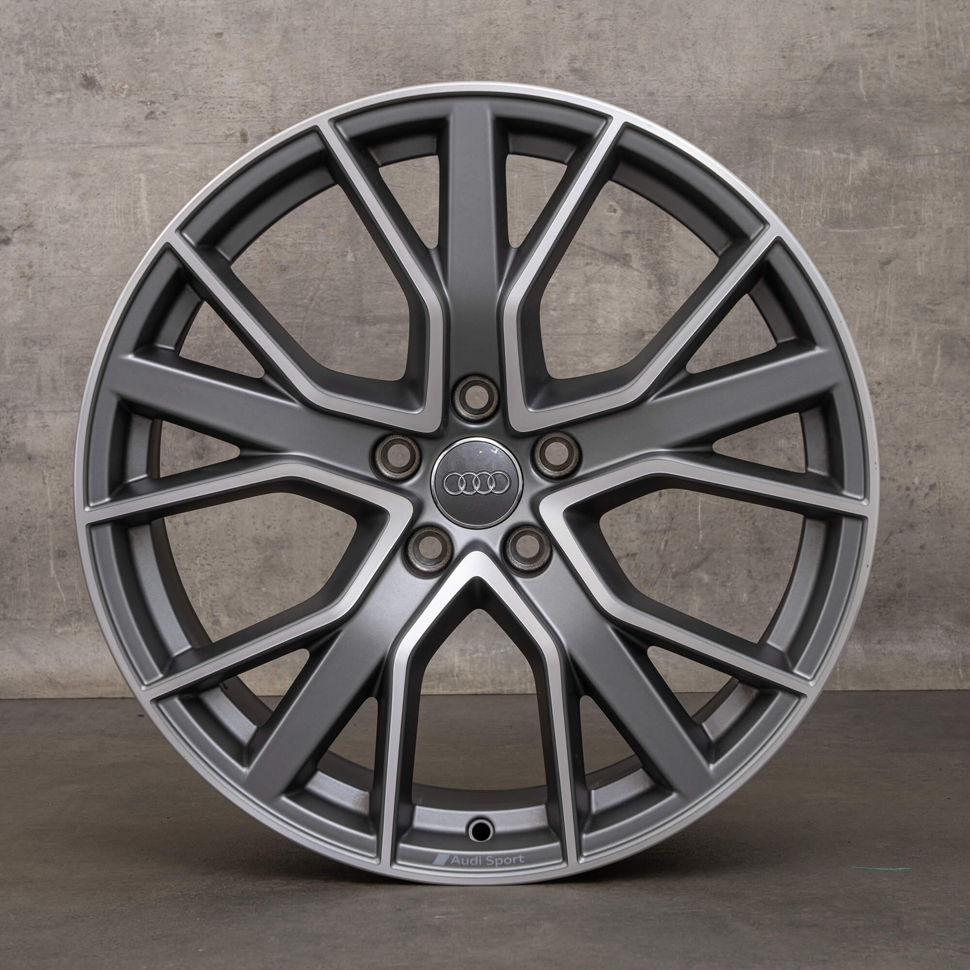 Audi A4 S4 B9 8W 19 inch rims 8W0601025DH titanium matt high gloss aluminum