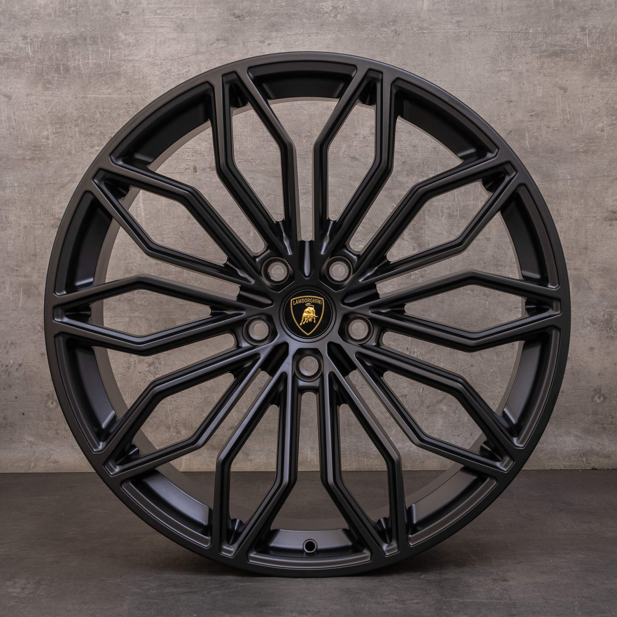 Alkuperäiset Lamborghini Urus -talvirenkaat 23 tuumaa Galanthus-vanteet 4ML601025DJ 4ML601025DK mattamusta UUDET