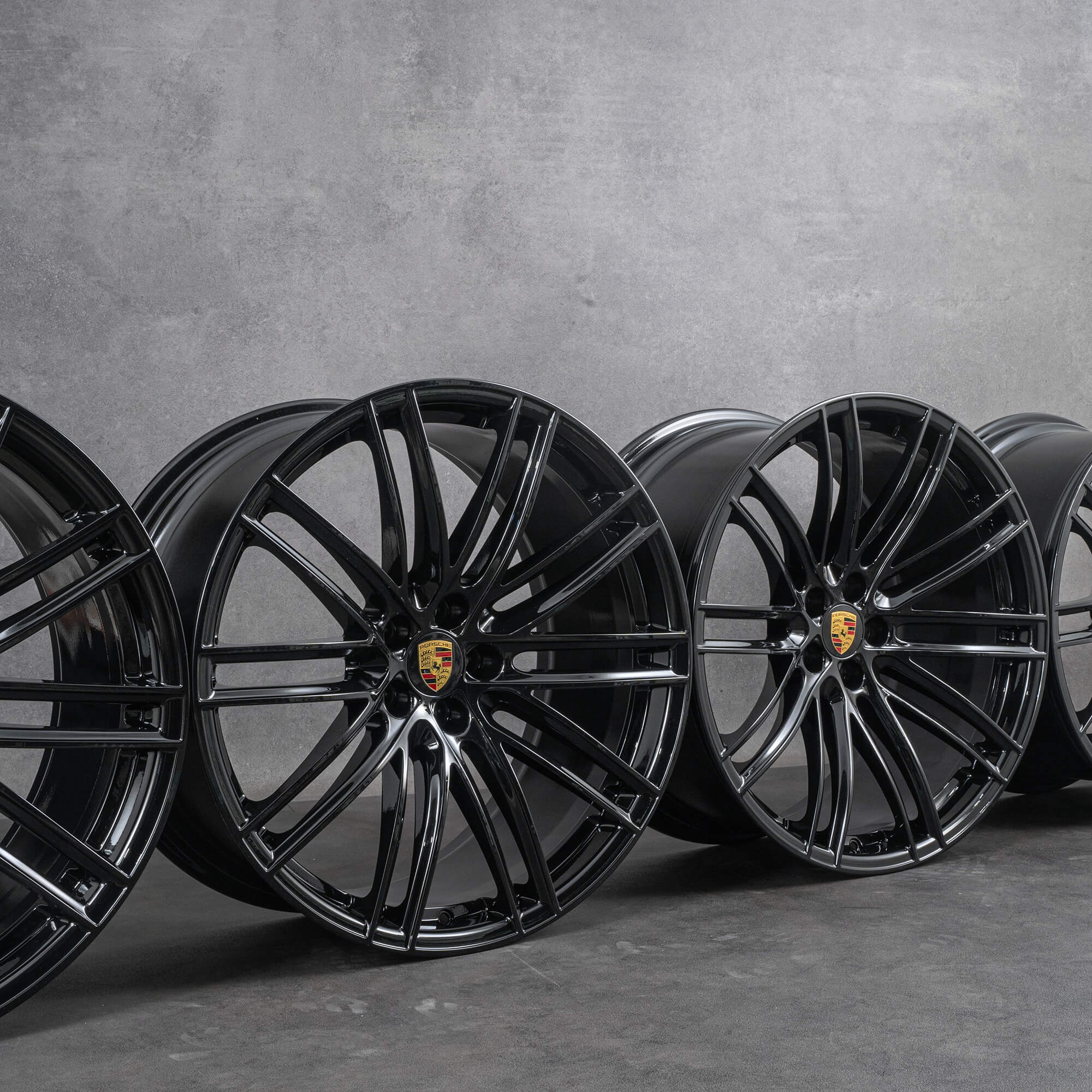 Originální 21 palcové ráfky Porsche Macan II III Turbo IV 95B601025DN černé
