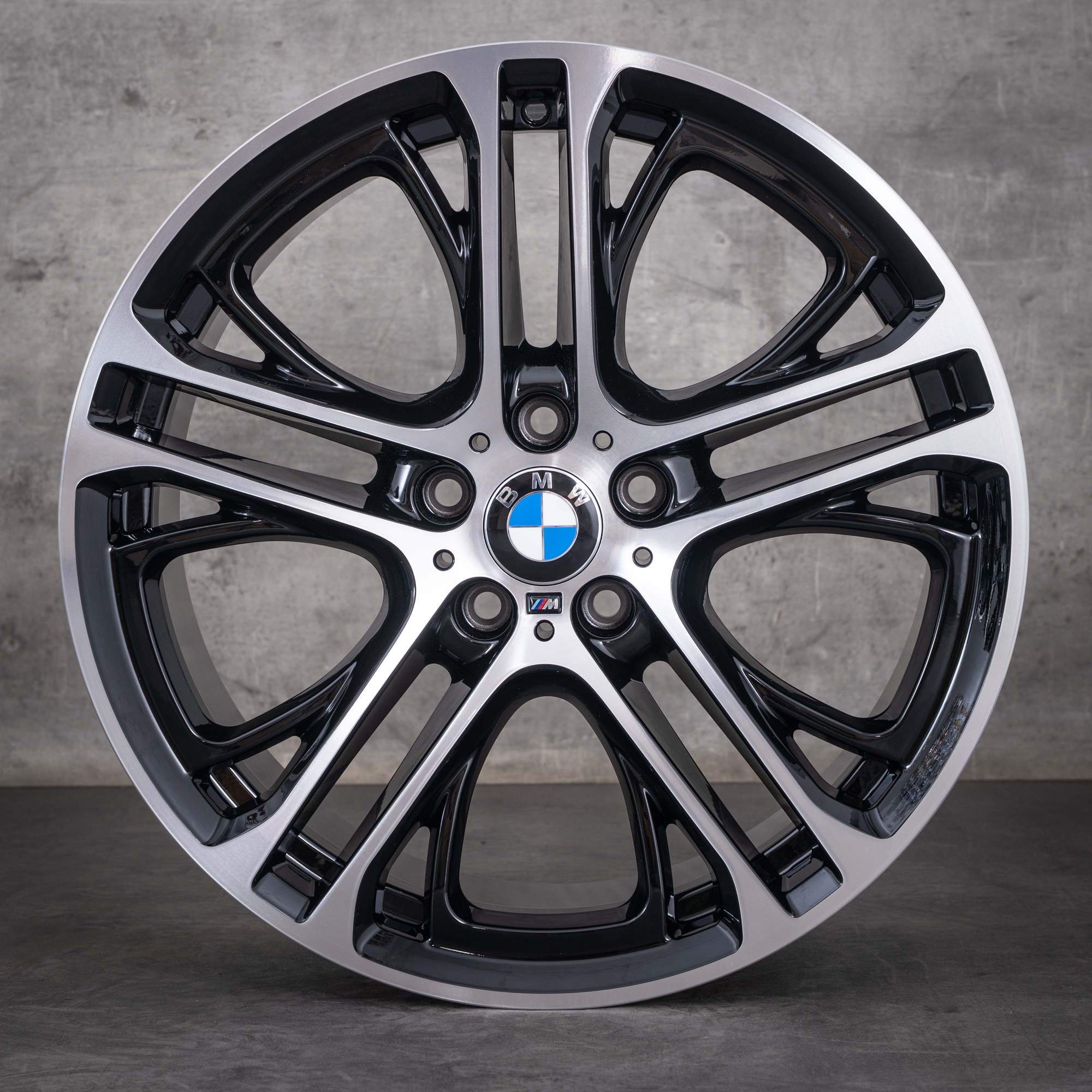 Oryginalne felgi BMW X3 X4 20 cali F25 F26 Styling 310 M 6787582 6787583 czarne z efektem diamond cut NOWE