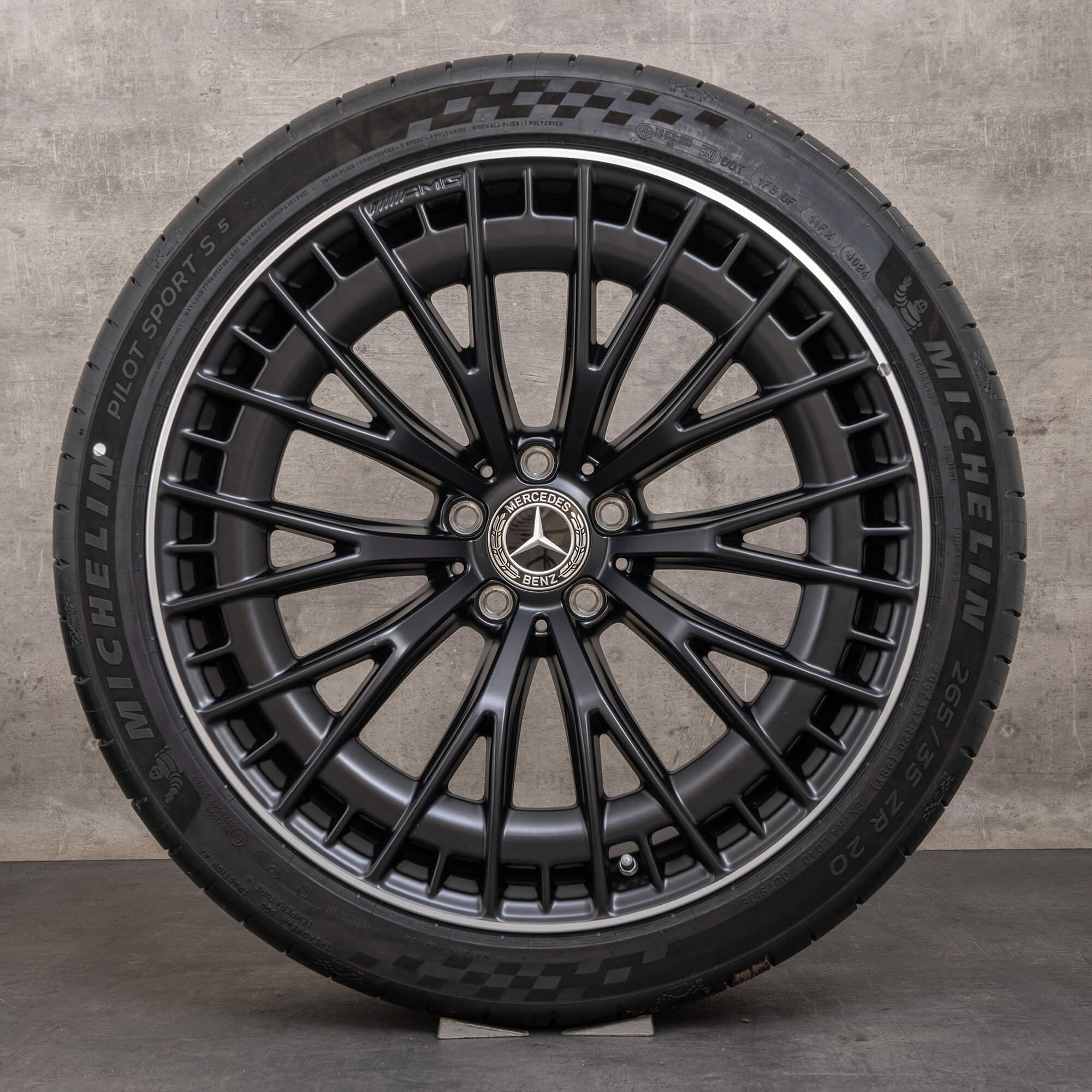 Original Mercedes Benz CLE 53 AMG Felgen 20 Zoll C236 A236 Sommerräder A2364012900 A2364013000 schwarz Rand glanzgedreht