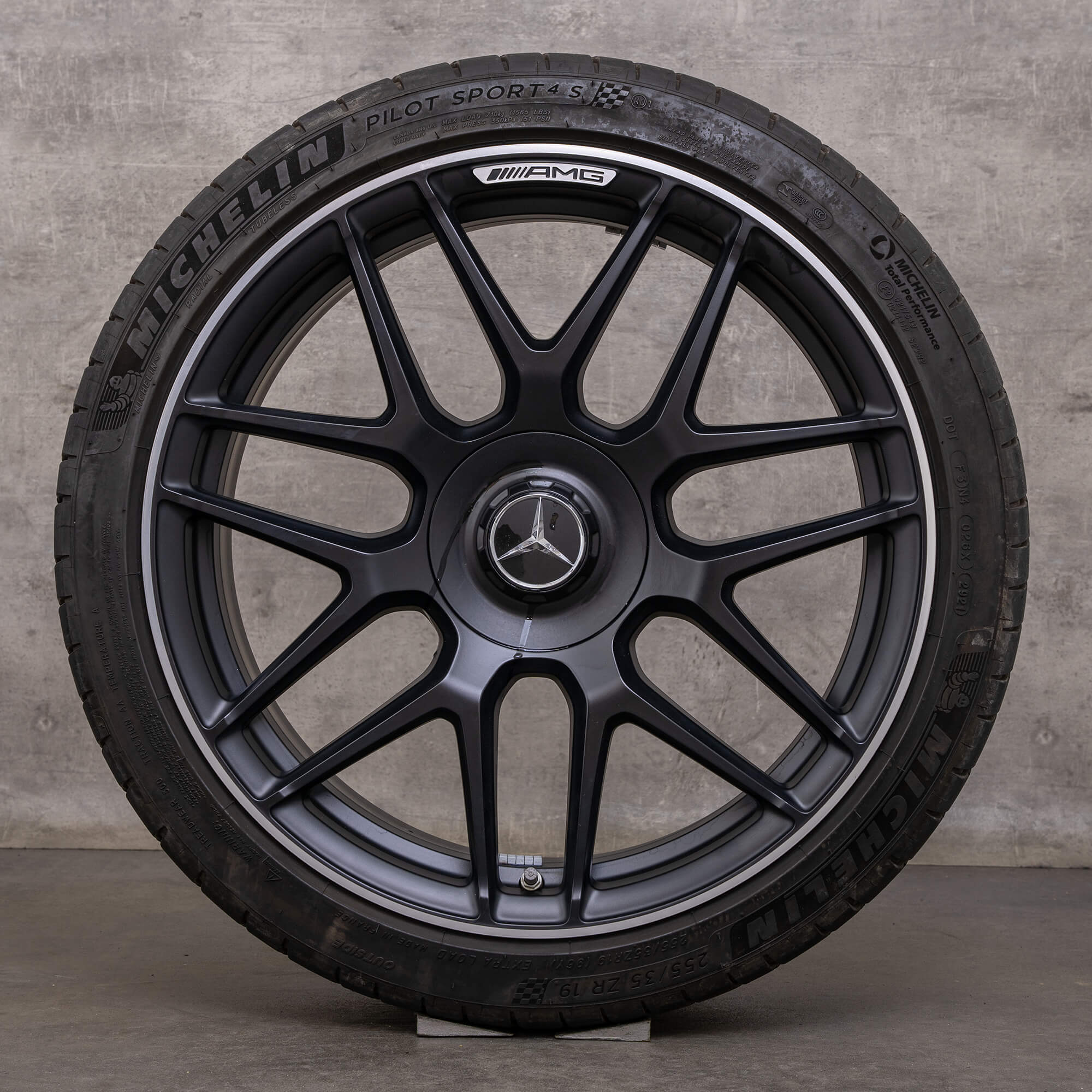 Genuine Mercedes Benz CLA 45 & S AMG ruote 19 pollici C118 X118 estive A1774012400 nero cerchio lucido tornito