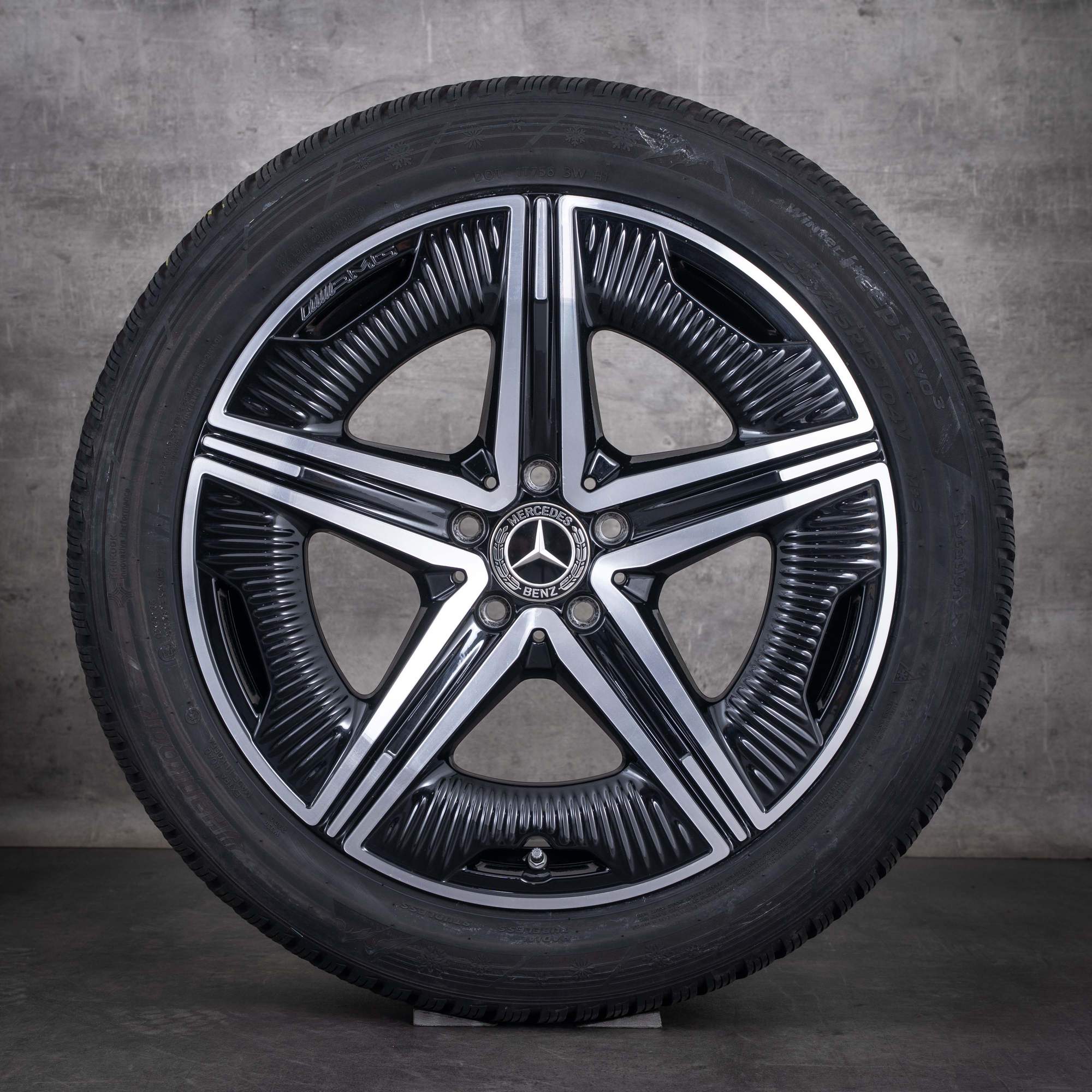 Oryginalne felgi Mercedes-Benz EQE AMG 19 cali V295 – koła letnie A2954012200, czarne, Polerowane na wysoki połysk