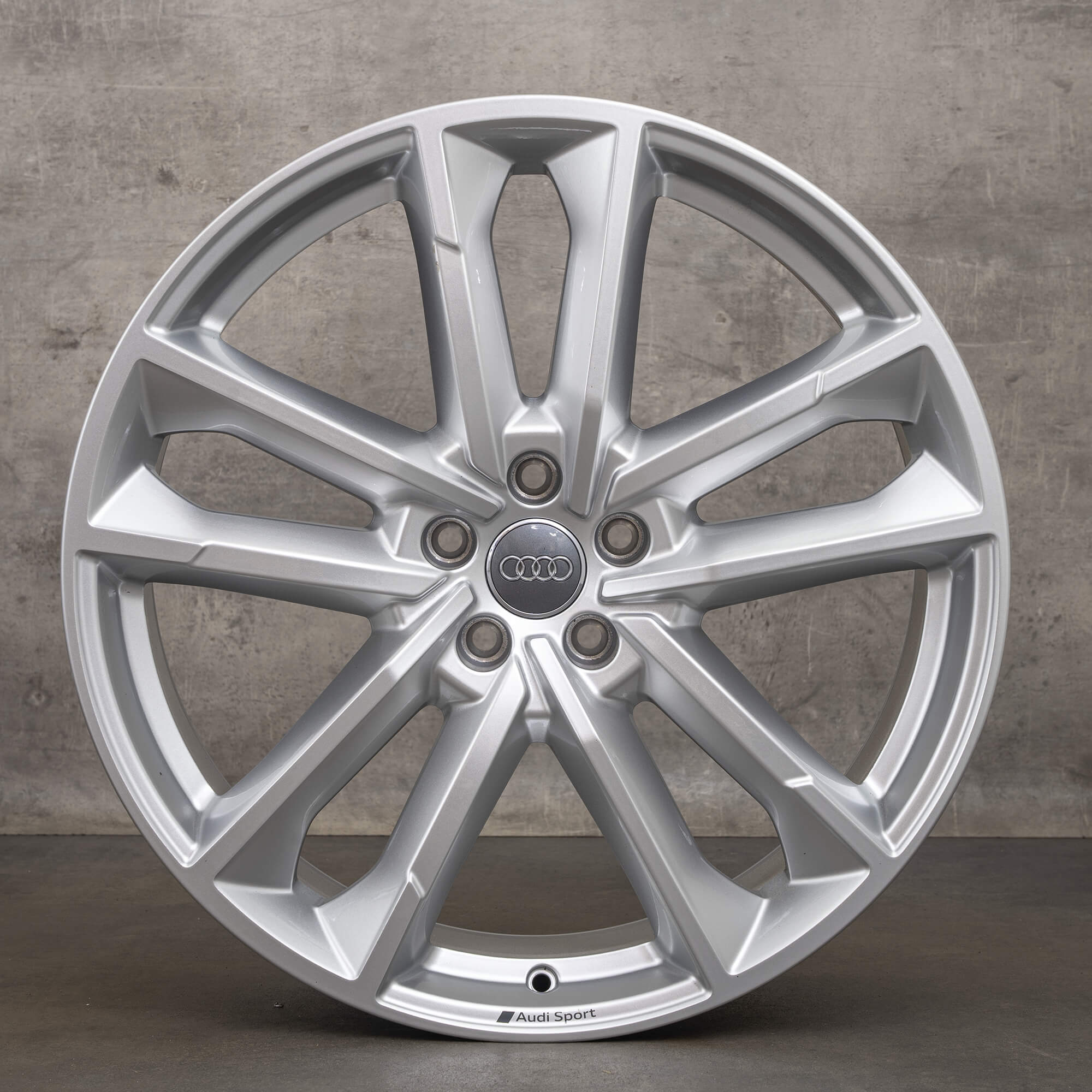 Originale Audi A6 S6 fælge 21 tommer 4K C8 4K0601025AE Sport aluminiumsfælge sølv NYT