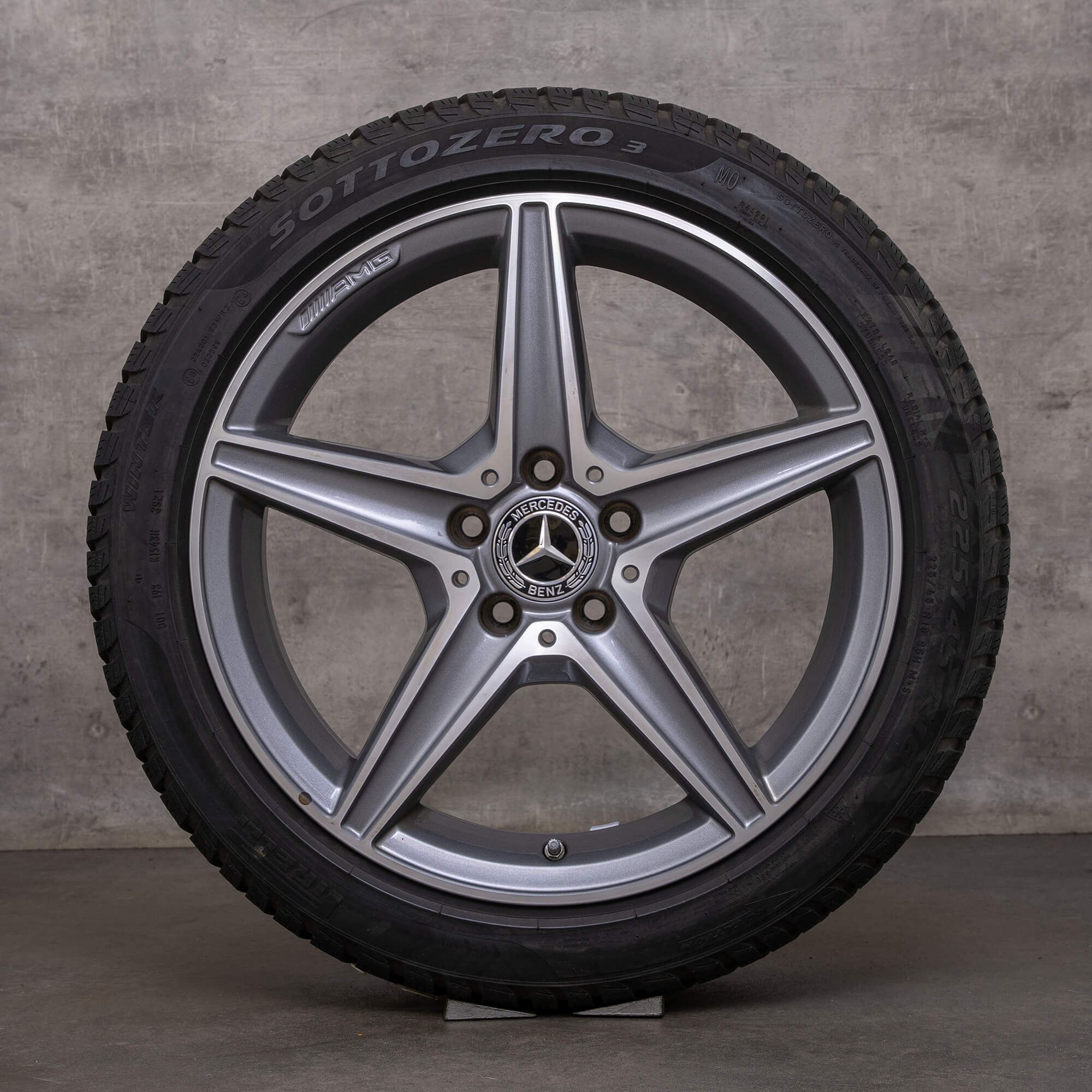 Llantas originales AMG Mercedes Benz Clase C completas de invierno 18 pulgadas W205 S205 C205 A205 A2054011100 gris himalaya torneado brillante