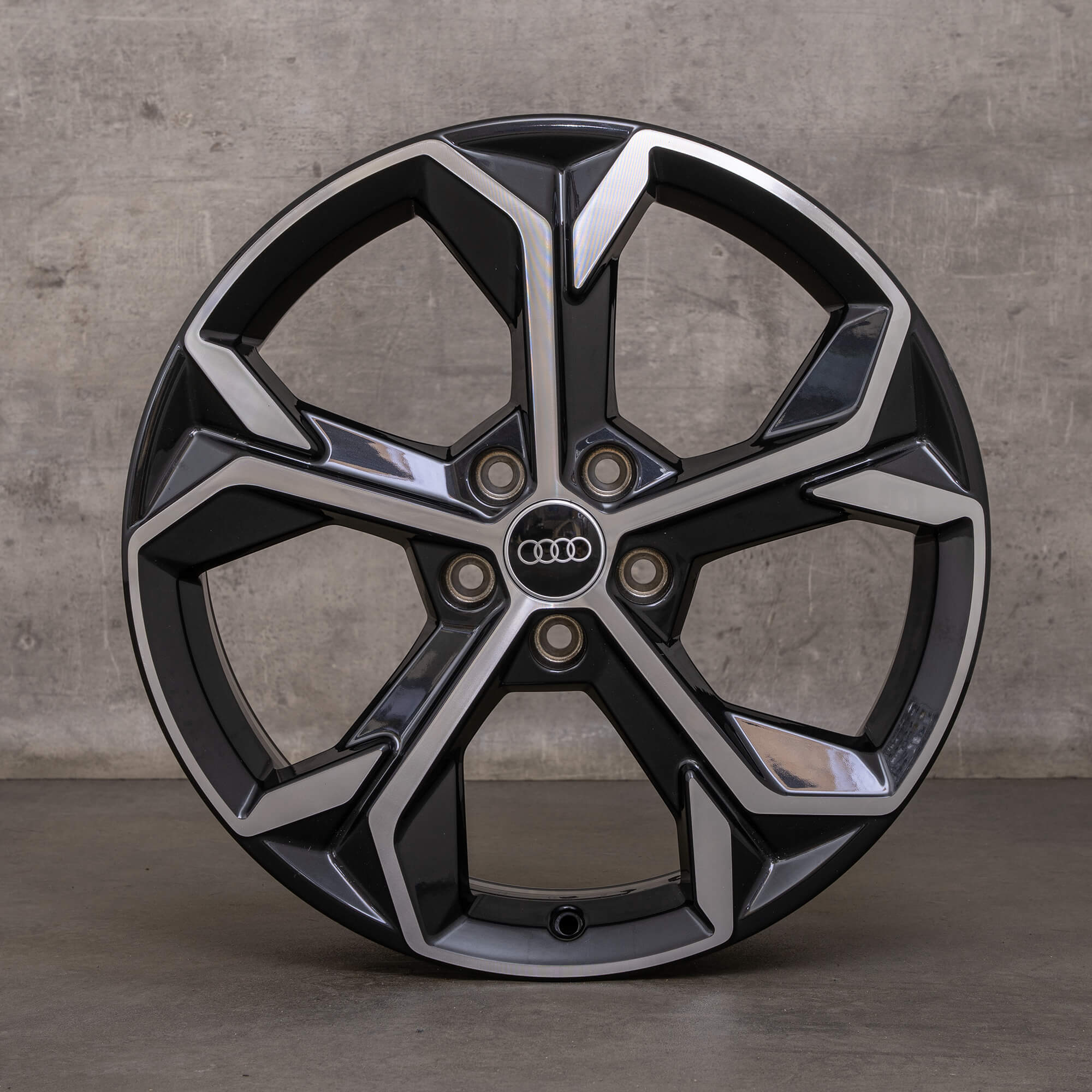 Audi sport ホイール19インチ 8j +49 RS3純正 Q3流用 Audi sport ホイール19インチ 8j +49 RS3純正 Q3流用 楽天市場】中古