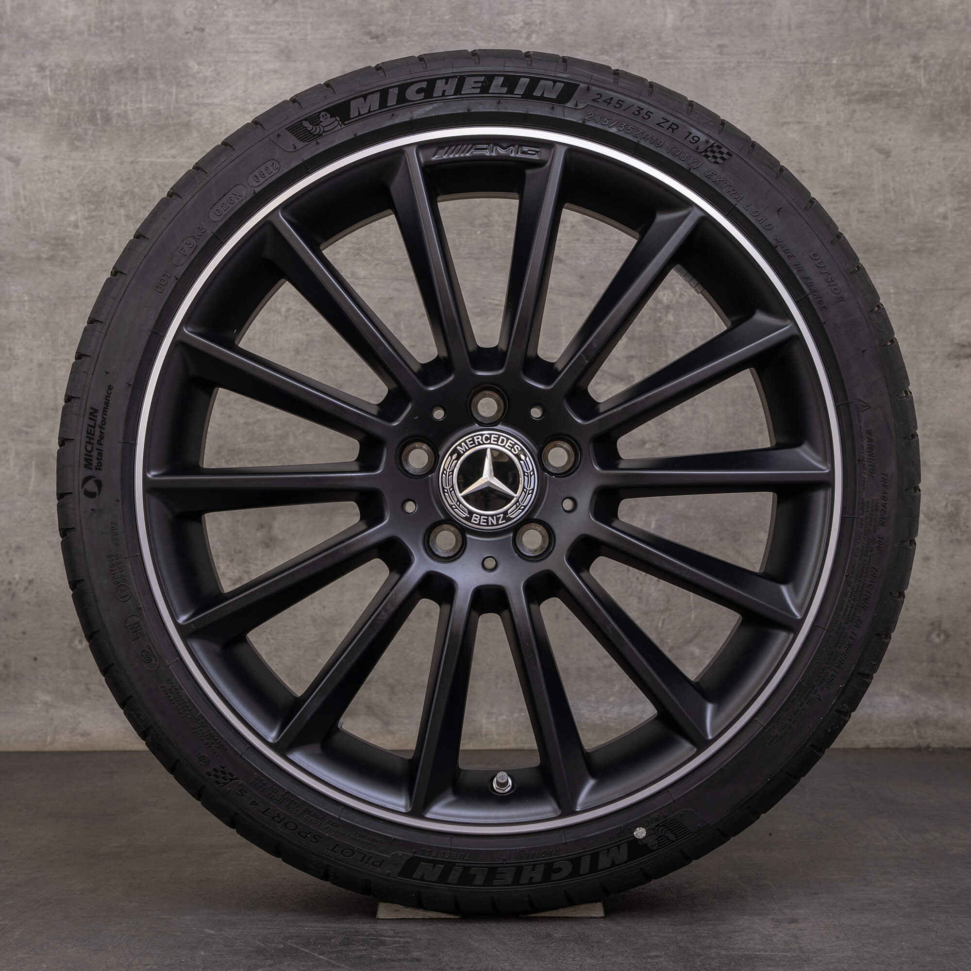 OEM Mercedes Benz CLA 35 AMG Rims 19 inch C118 X118 Summer wheels A1184010300 black matt glossy turned NEW