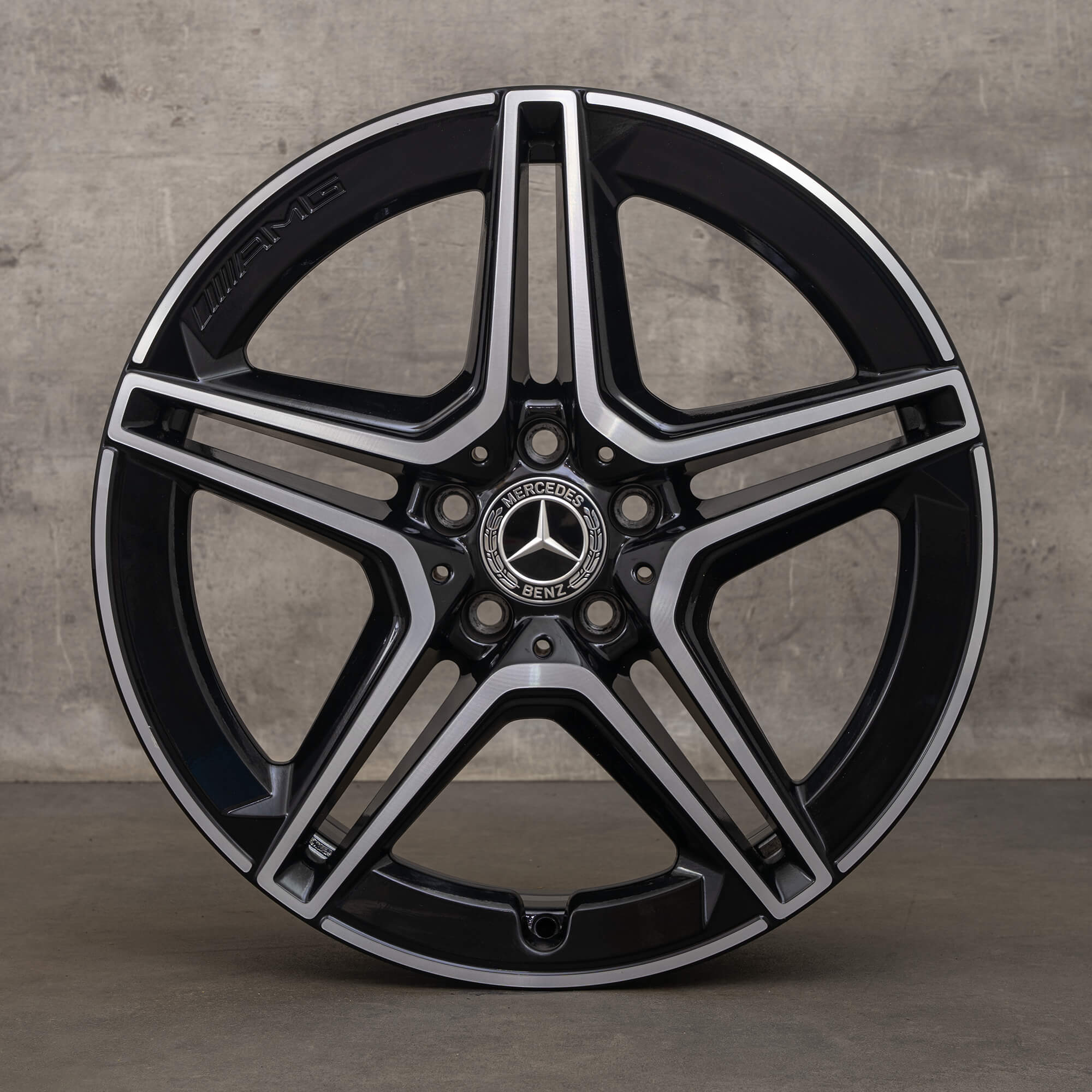 【美品】Mercedes Benz GLA 純正AMGアルミホイル 4本セット 美品】Mercedes Benz GLA 純正AMGアルミホイル 4本セット 美品