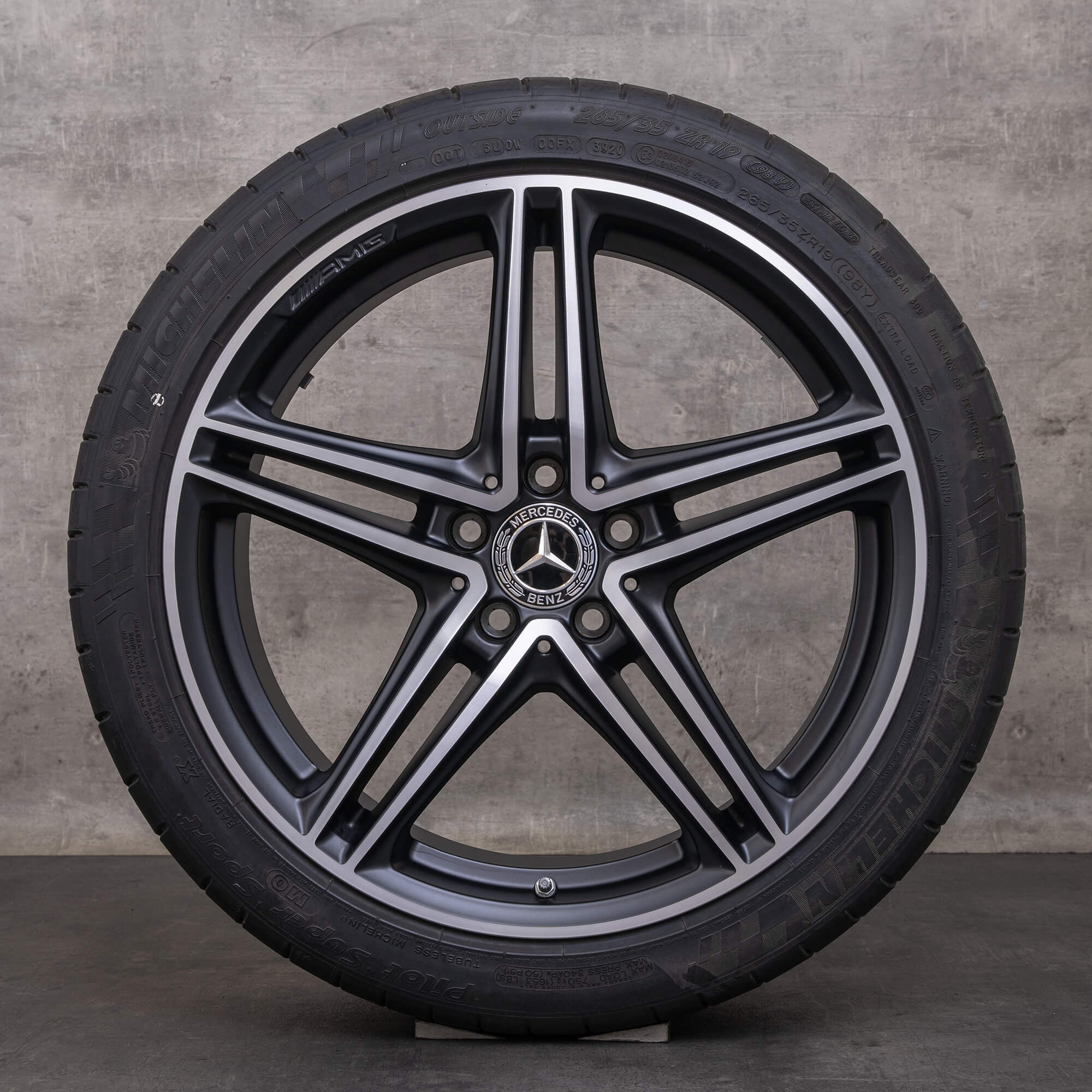 Alkuperäiset Mercedes-Benz AMG GT -talvirenkaat 19–20 tuumaa C190 R190 vanteet A1904011800 A1904011900 mattamusta Kiillotettu
