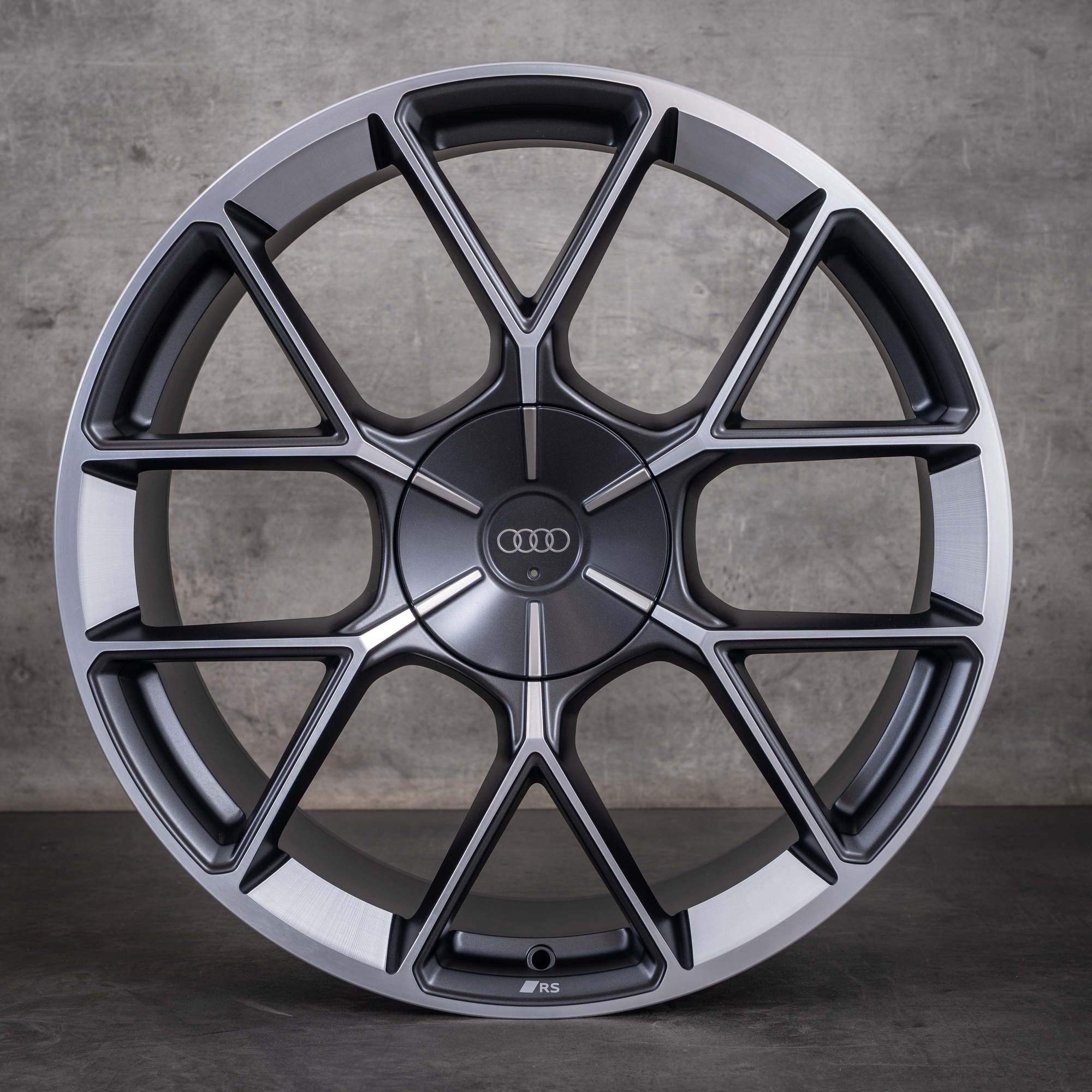 Original Audi e-tron GT RS Felgen 21 Zoll 4J3601025CJ 4J3601025CK granit matt glanzgedreht NEU