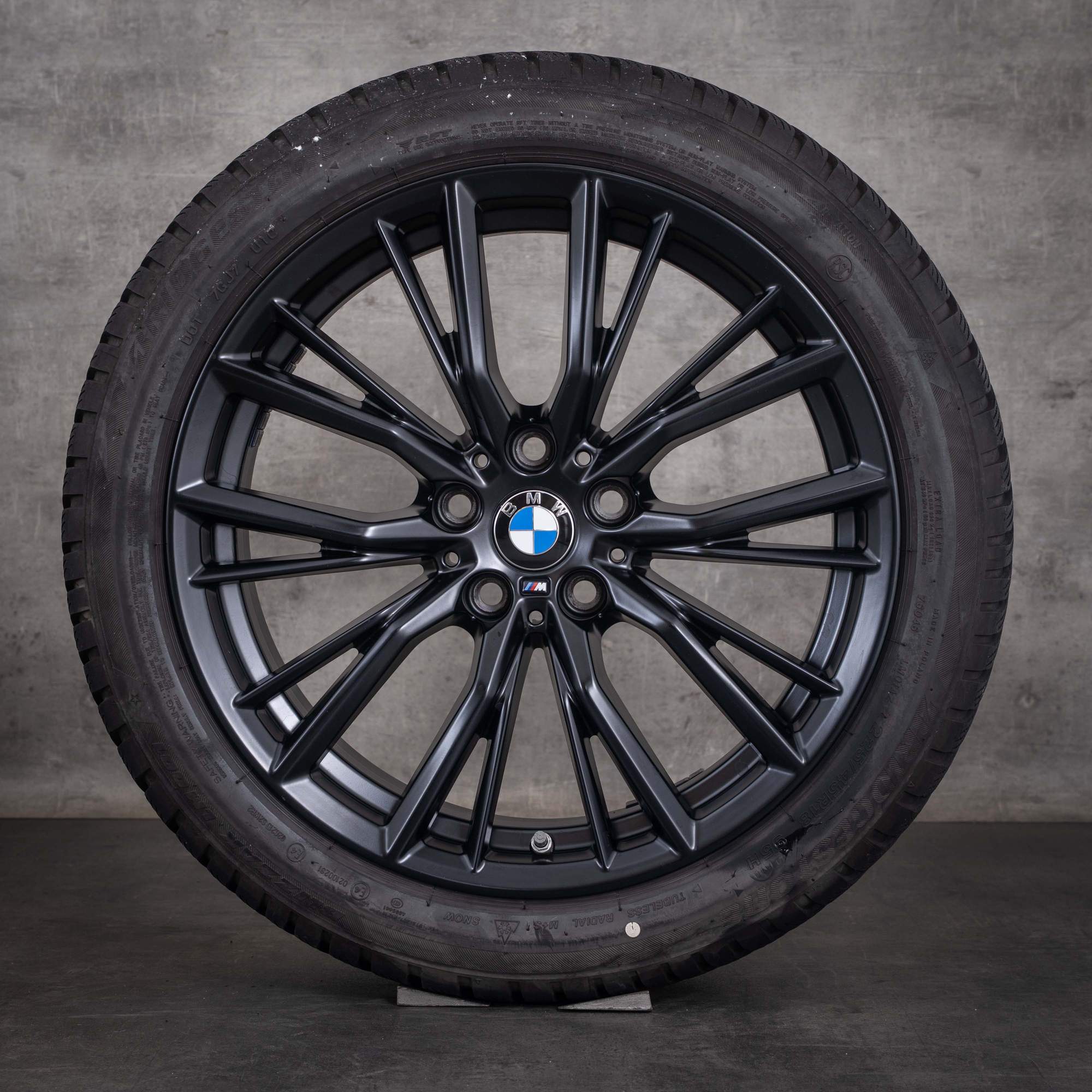Original BMW 3er Winterräder 18 Zoll G20 G21 Felgen Styling 796 M 6885305 jet black matt - Rad 1 von 4