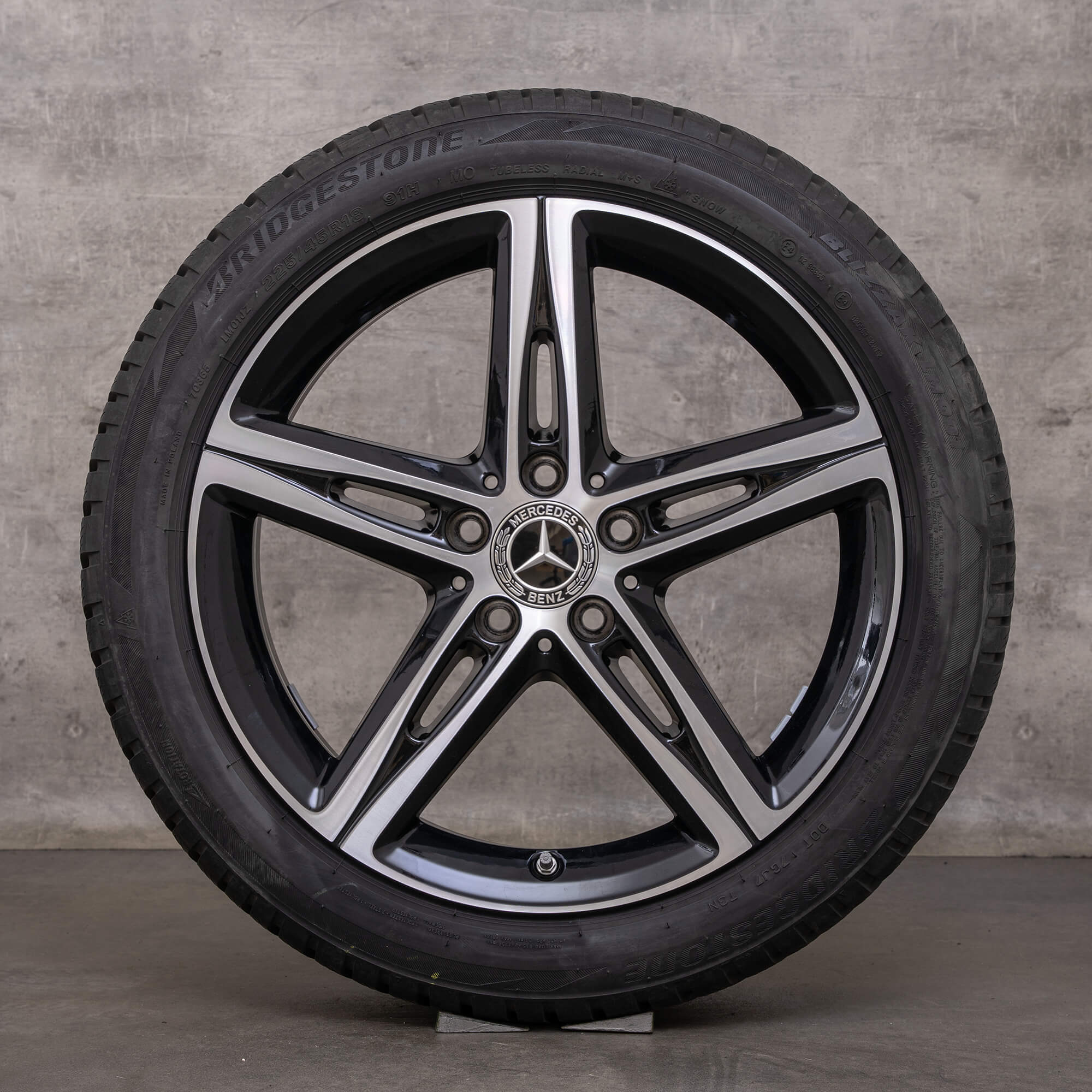 Genuine Mercedes Benz Clase A B CLA AMG llantas de invierno 18 pulgadas W177 V177 W247 W118 X118 C118 A1774010700 negro brillante torneado