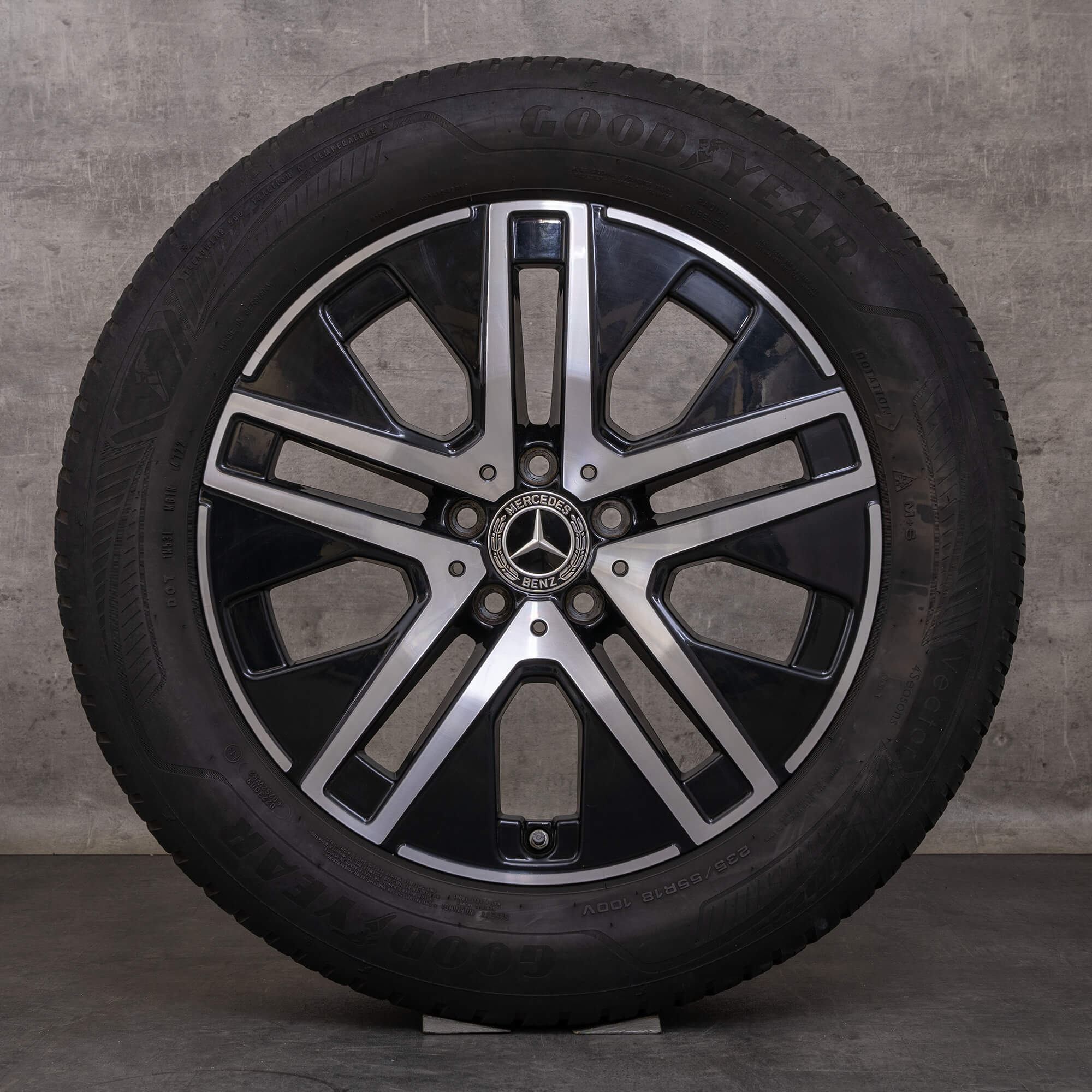 Original Mercedes Benz GLA GLB Felgen 18 Zoll H247 X247 Allwetterreifen A2474012700 schwarz glanzgedreht