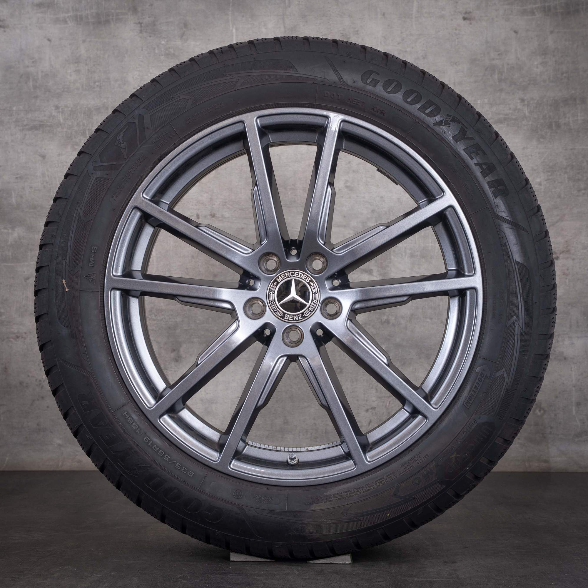 Roues hiver d'origine Mercedes-Benz EQE 19 pouces SUV X294, référence A2944010400, couleur « tremolit grey » brillante - roue 1 sur 4